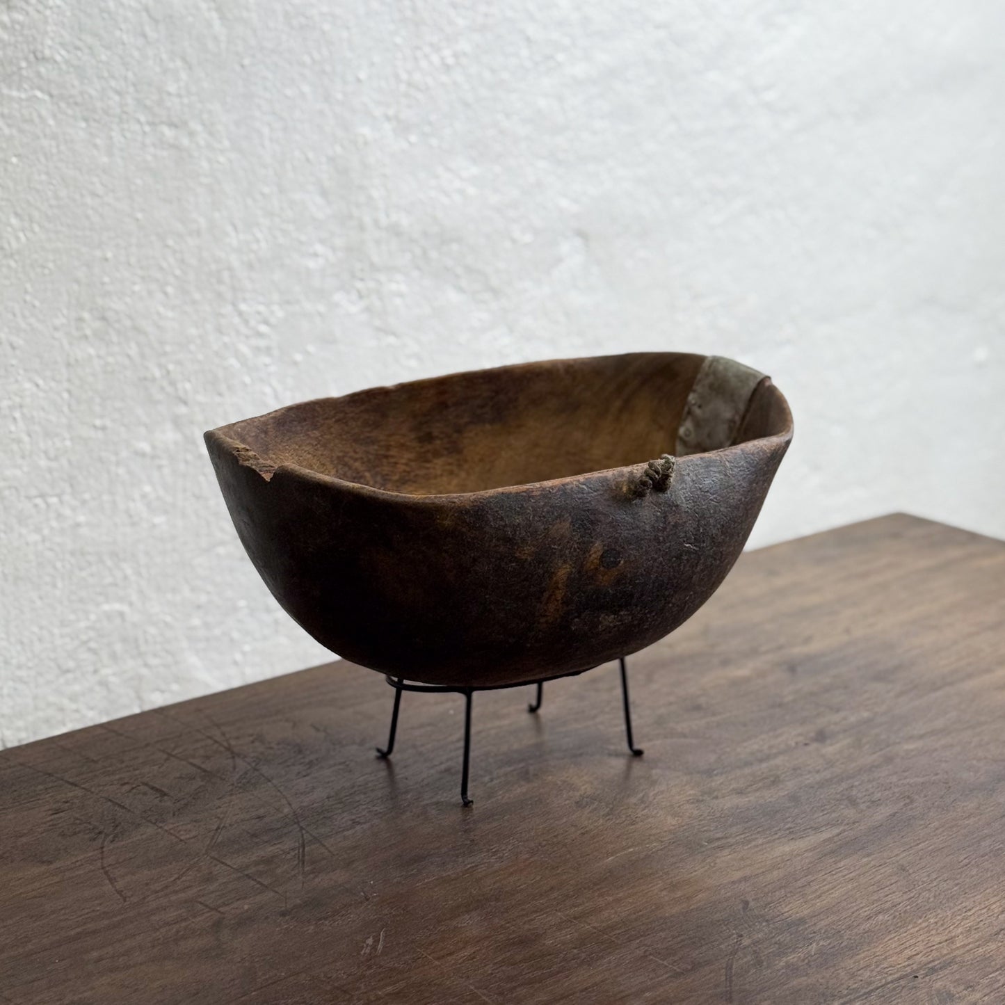Turkana Bowl on stand - Kenya