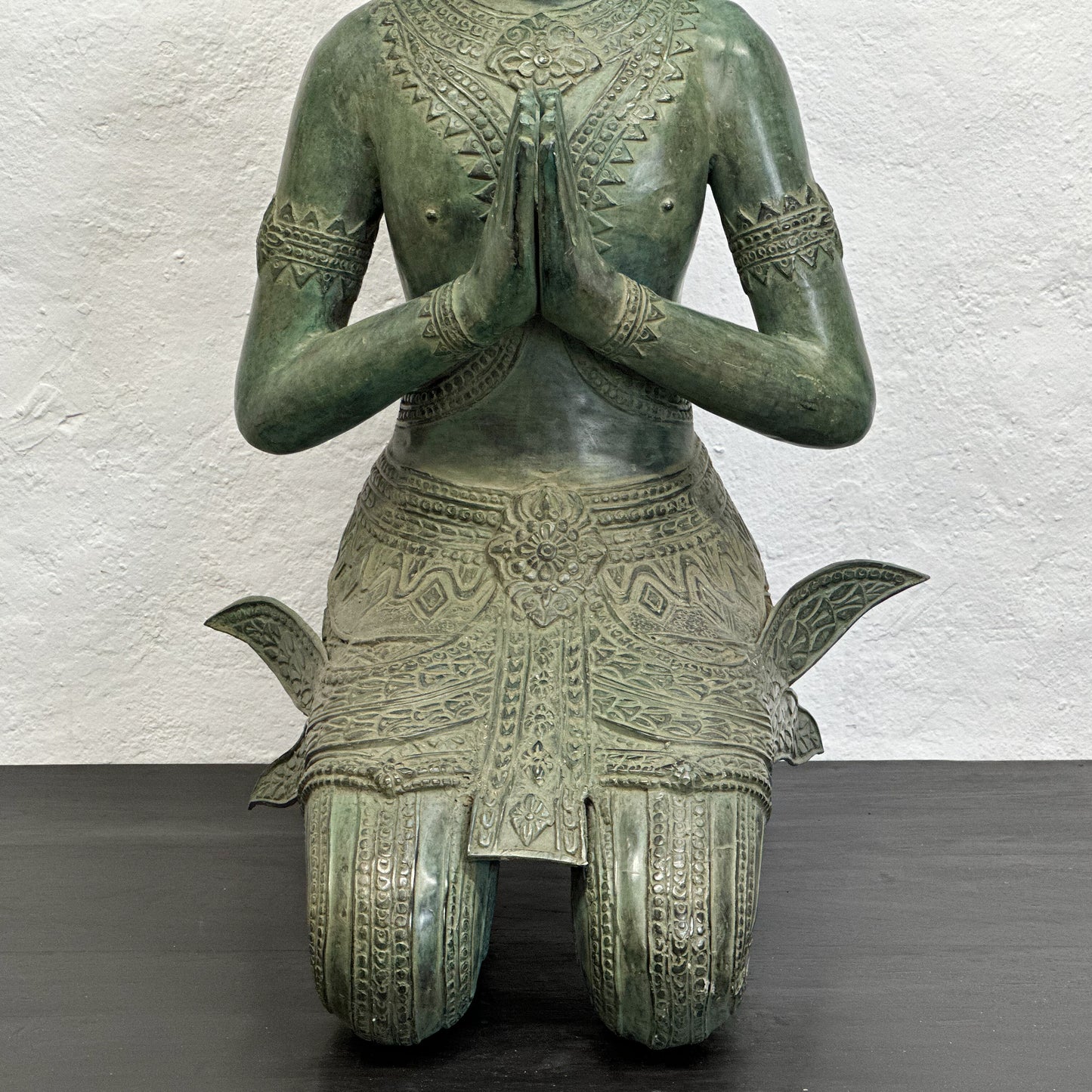 Sitting Ayutthaya Buddha