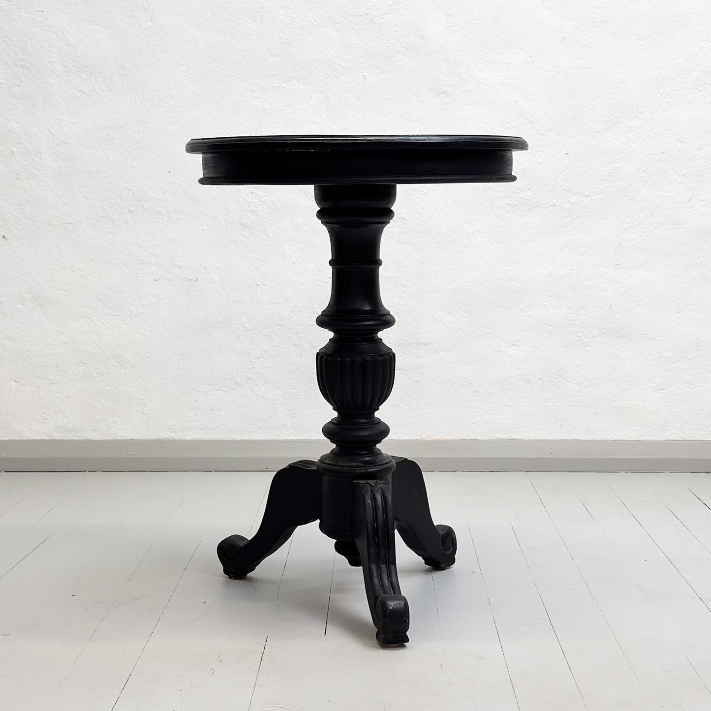 Round Vintage Teak Pedestal Table