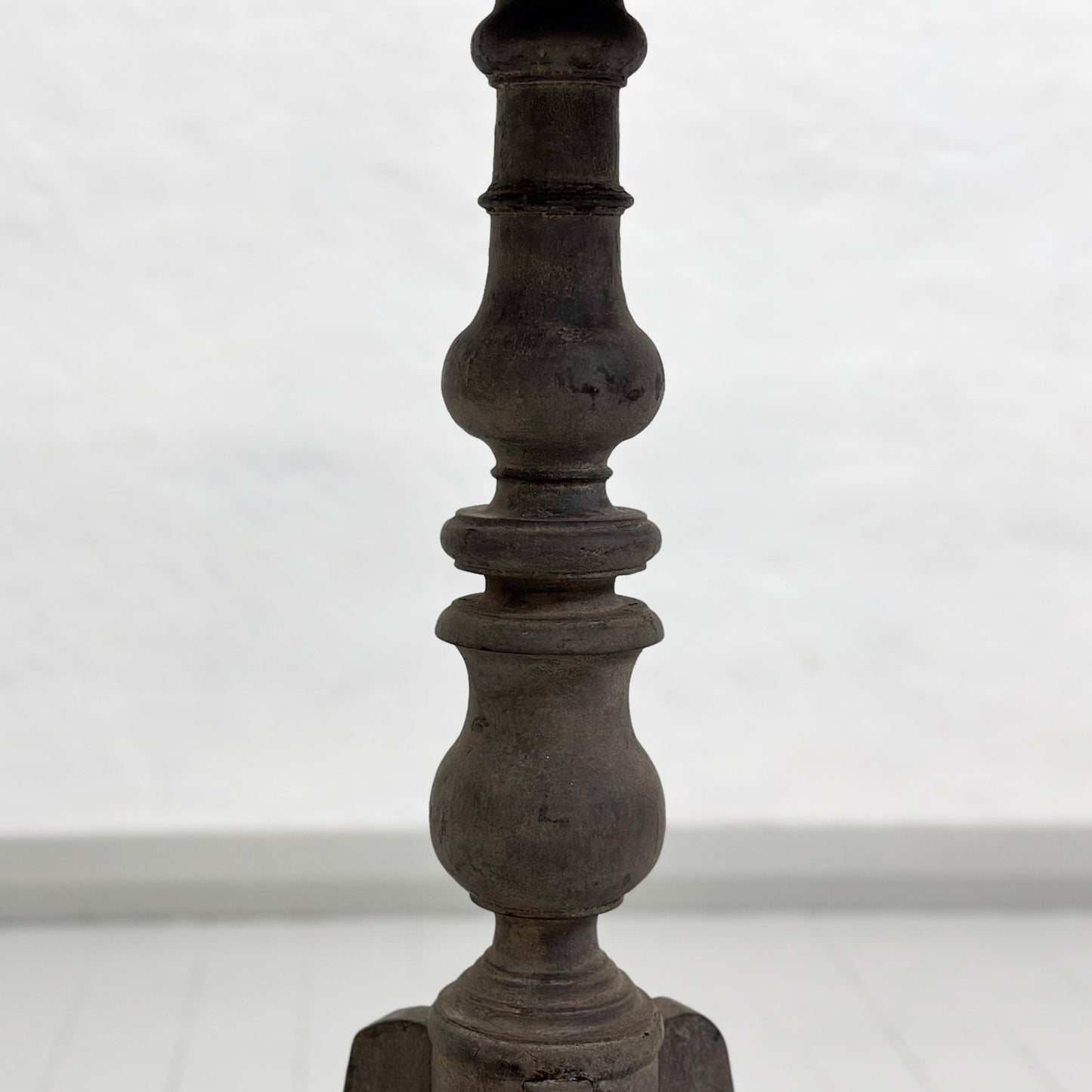 Small Rustic Vintage Pedestal Table