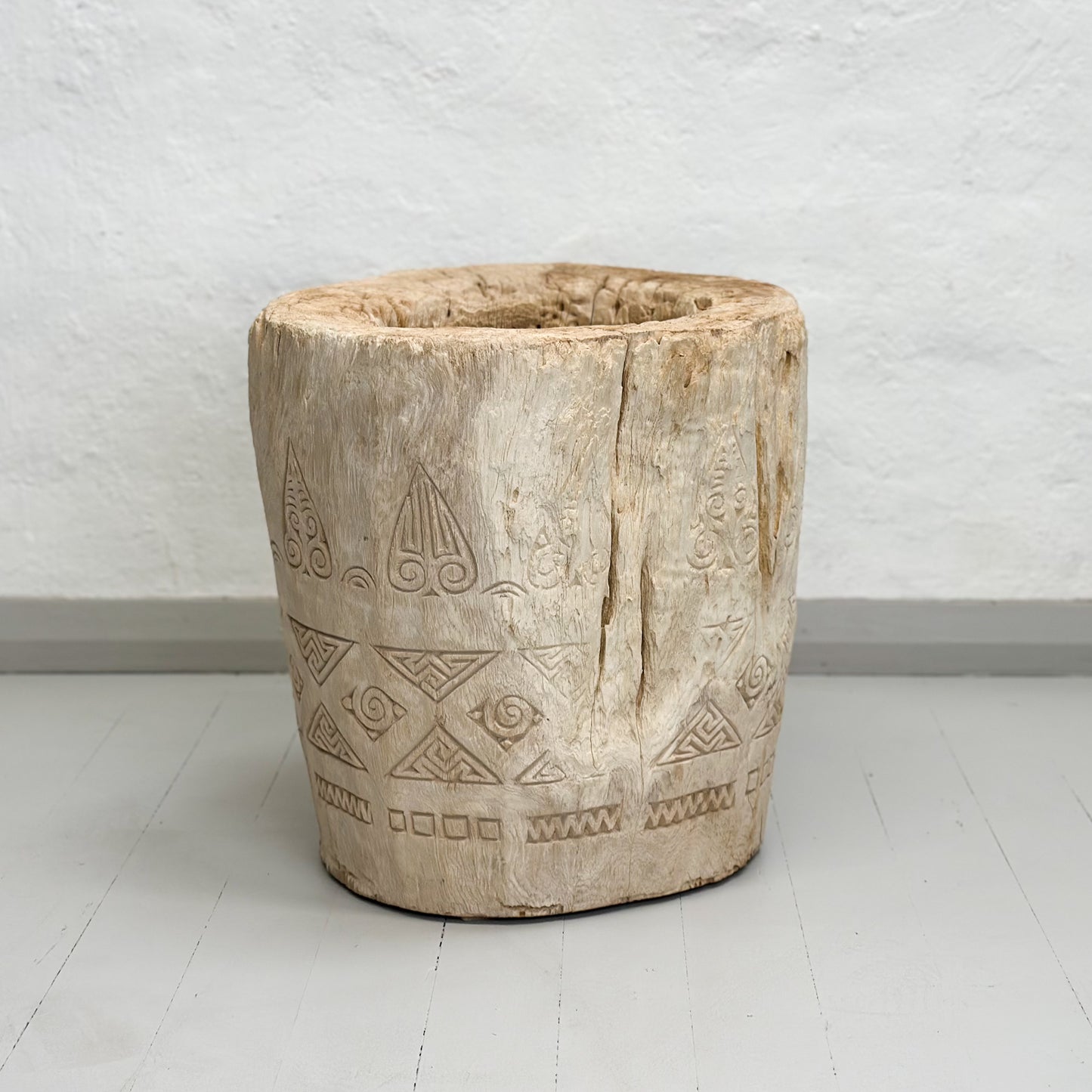Carved & Bleached Teak Lesung