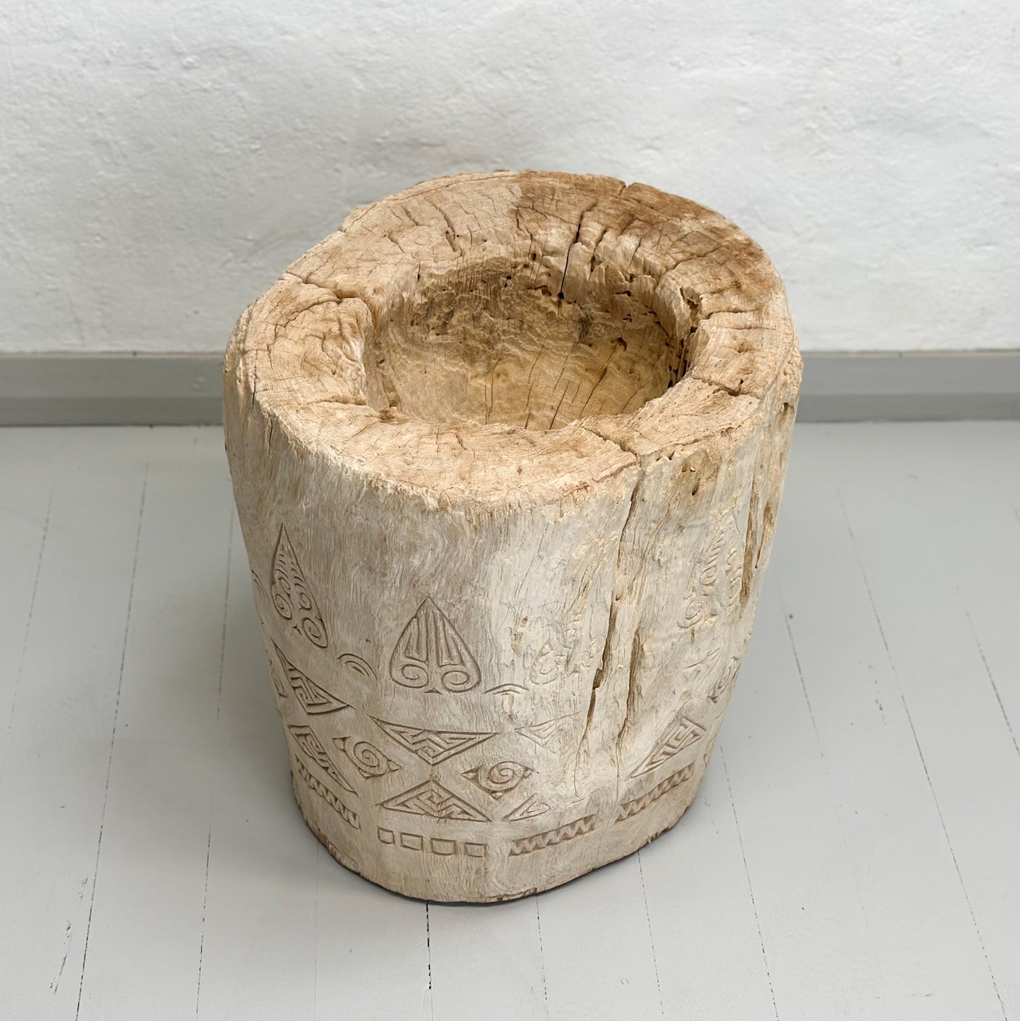 Carved & Bleached Teak Lesung