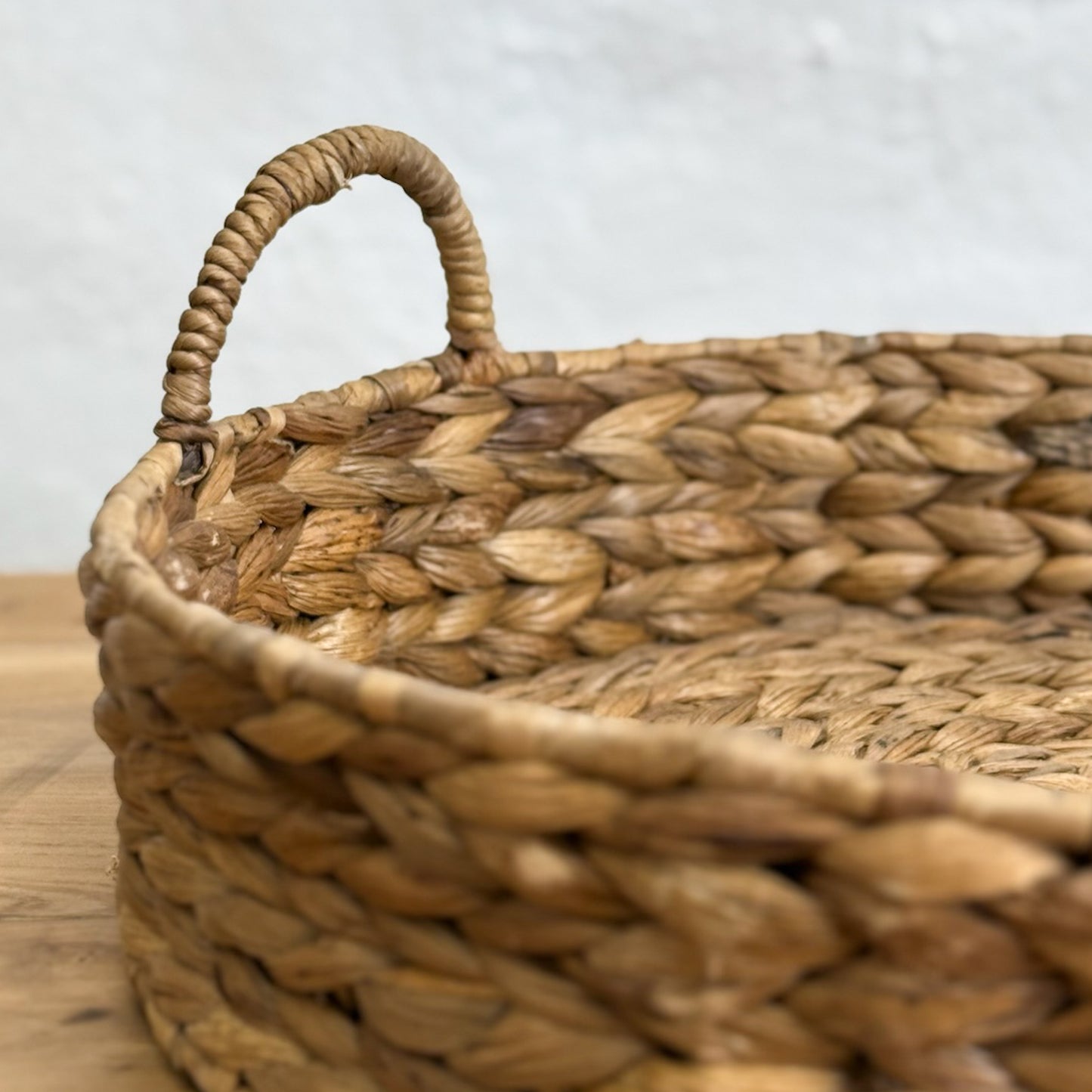 Round Water Hyacinth Tray