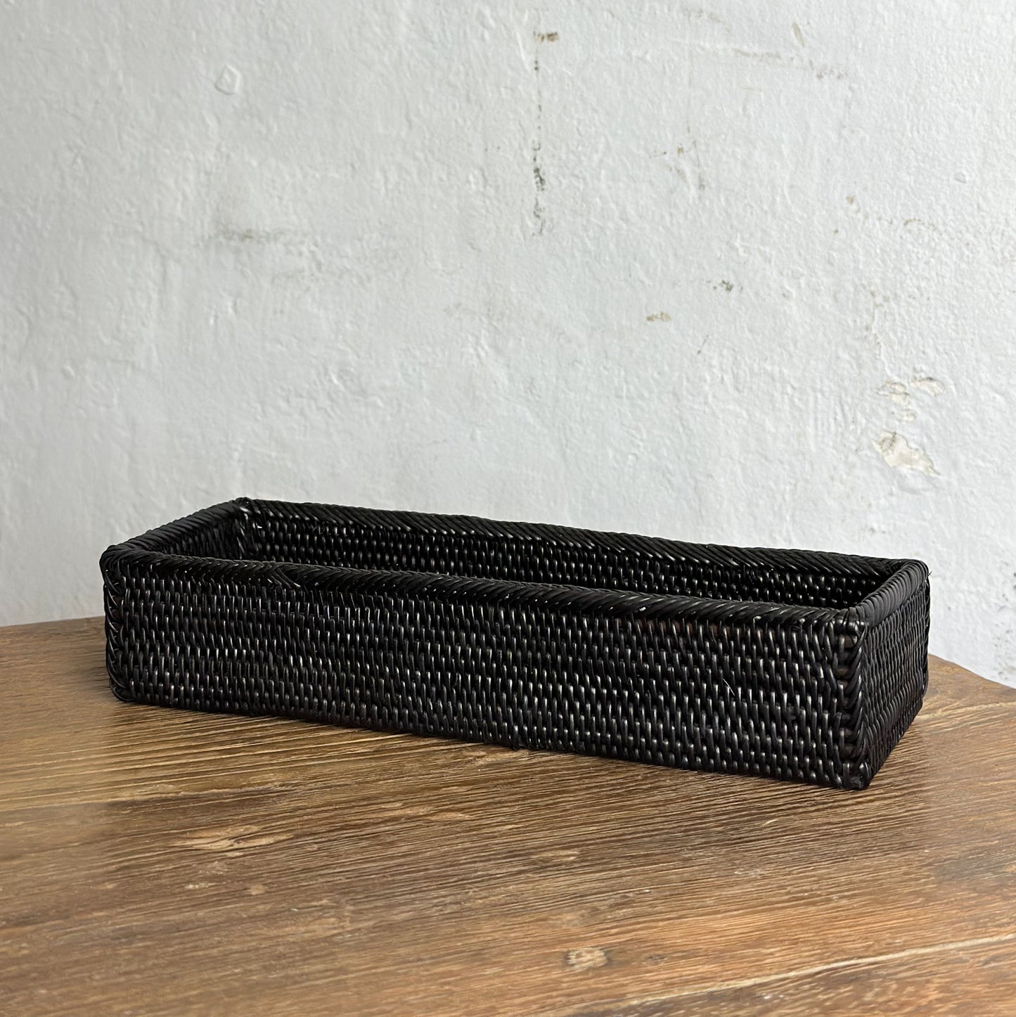 Simple Black Atta Box