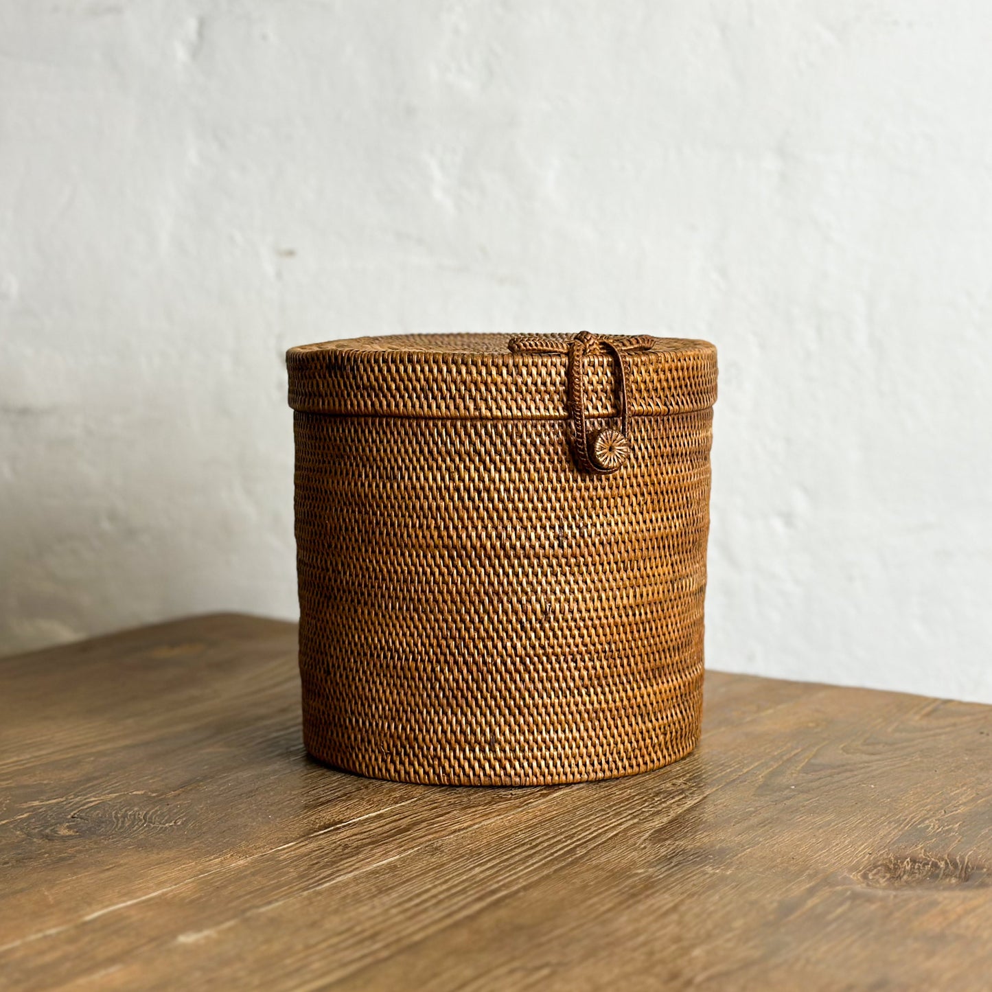 Round Atta Basket with Hinged Lid