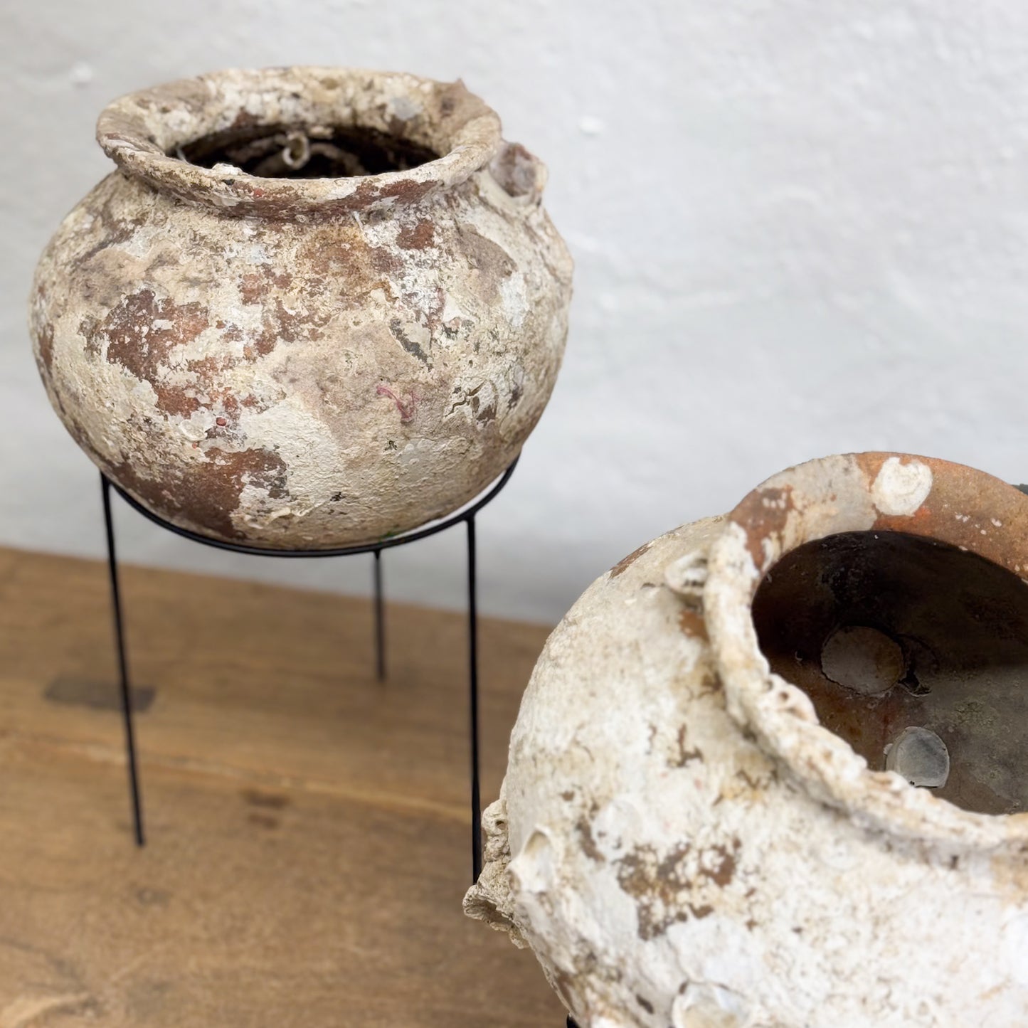 Round Shipwreck Bowl on Stand