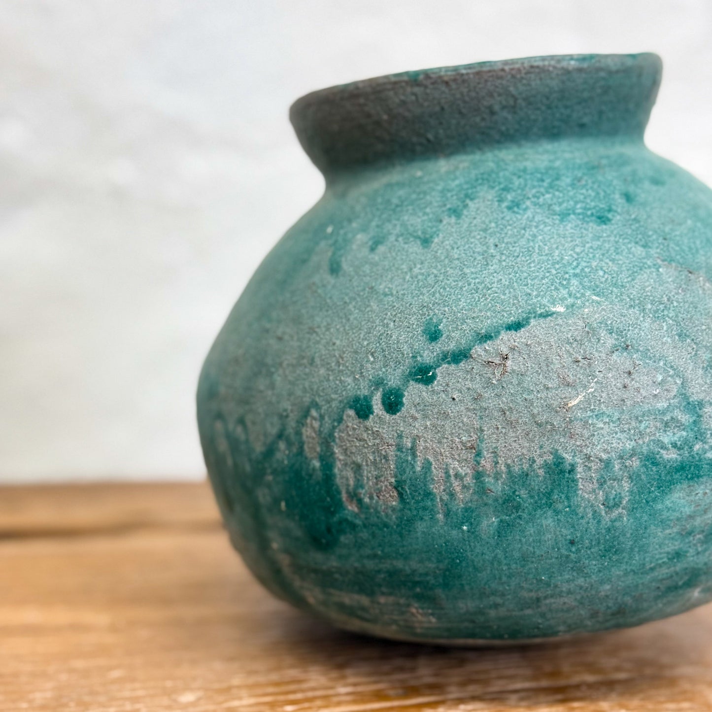 Round Crackle Glaze Pot