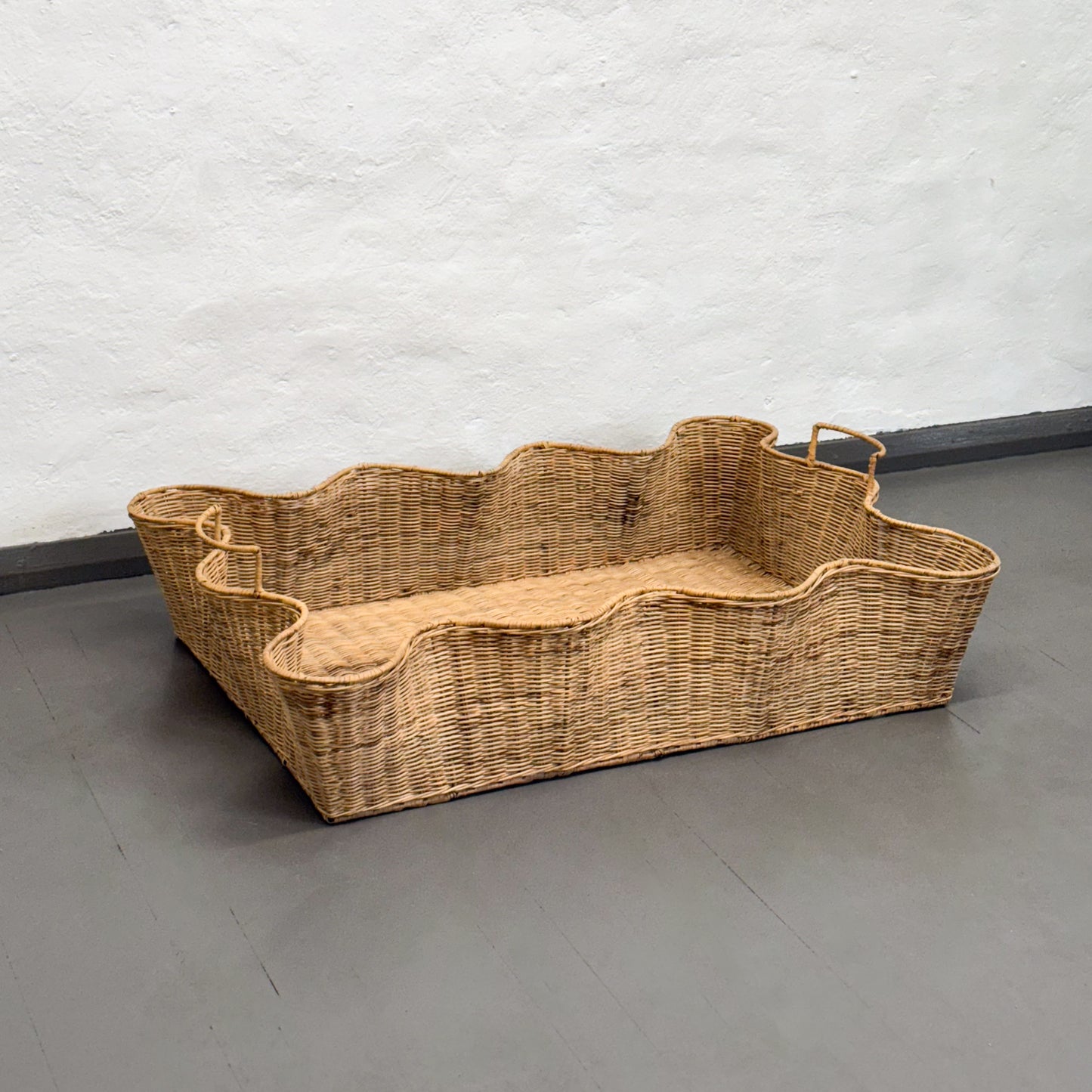 Scalloped Edge Basket