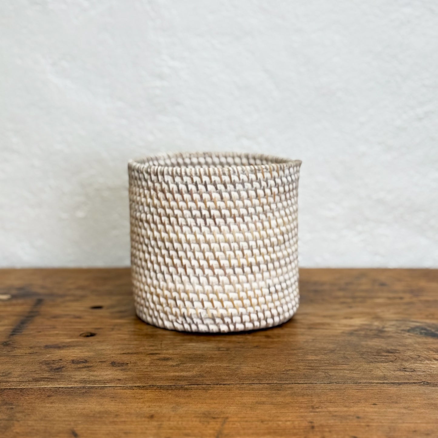 Round Rattan Container
