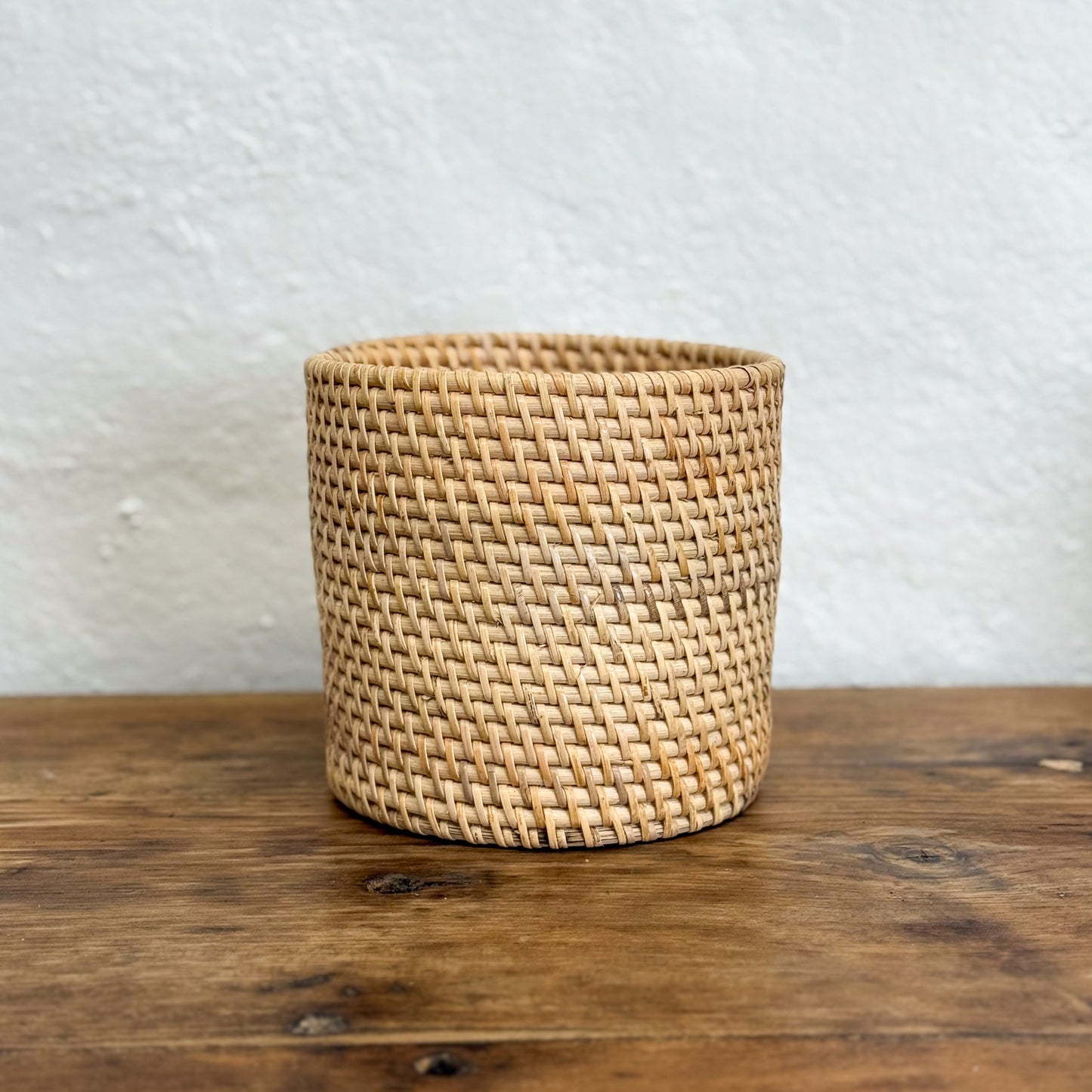 Round Rattan Container