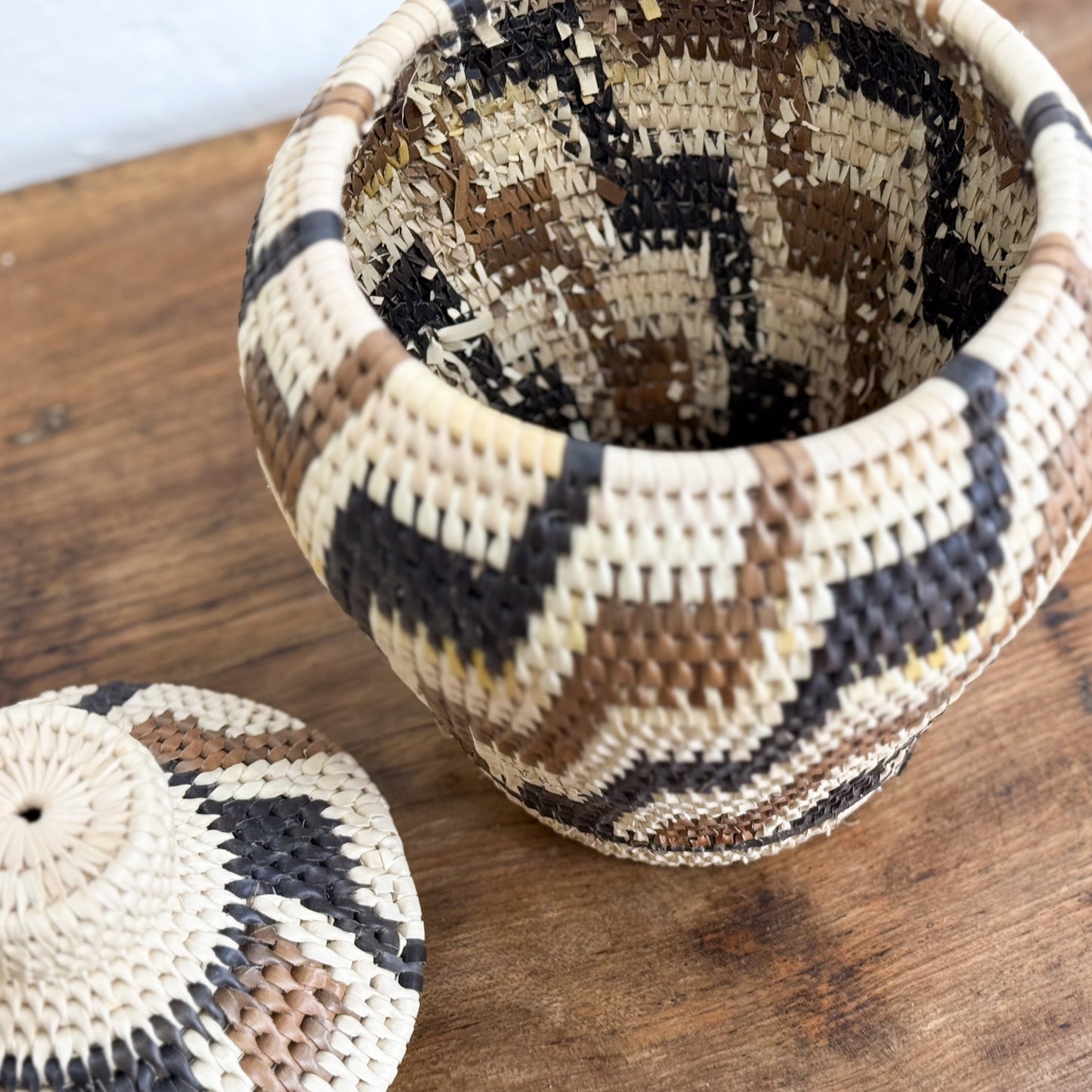 Lidded Lombok Basket
