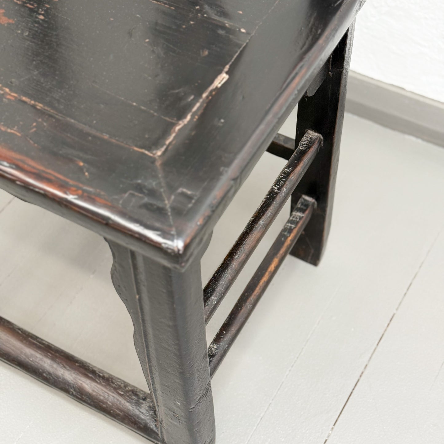 Southern Style Armless Lacquered Chair