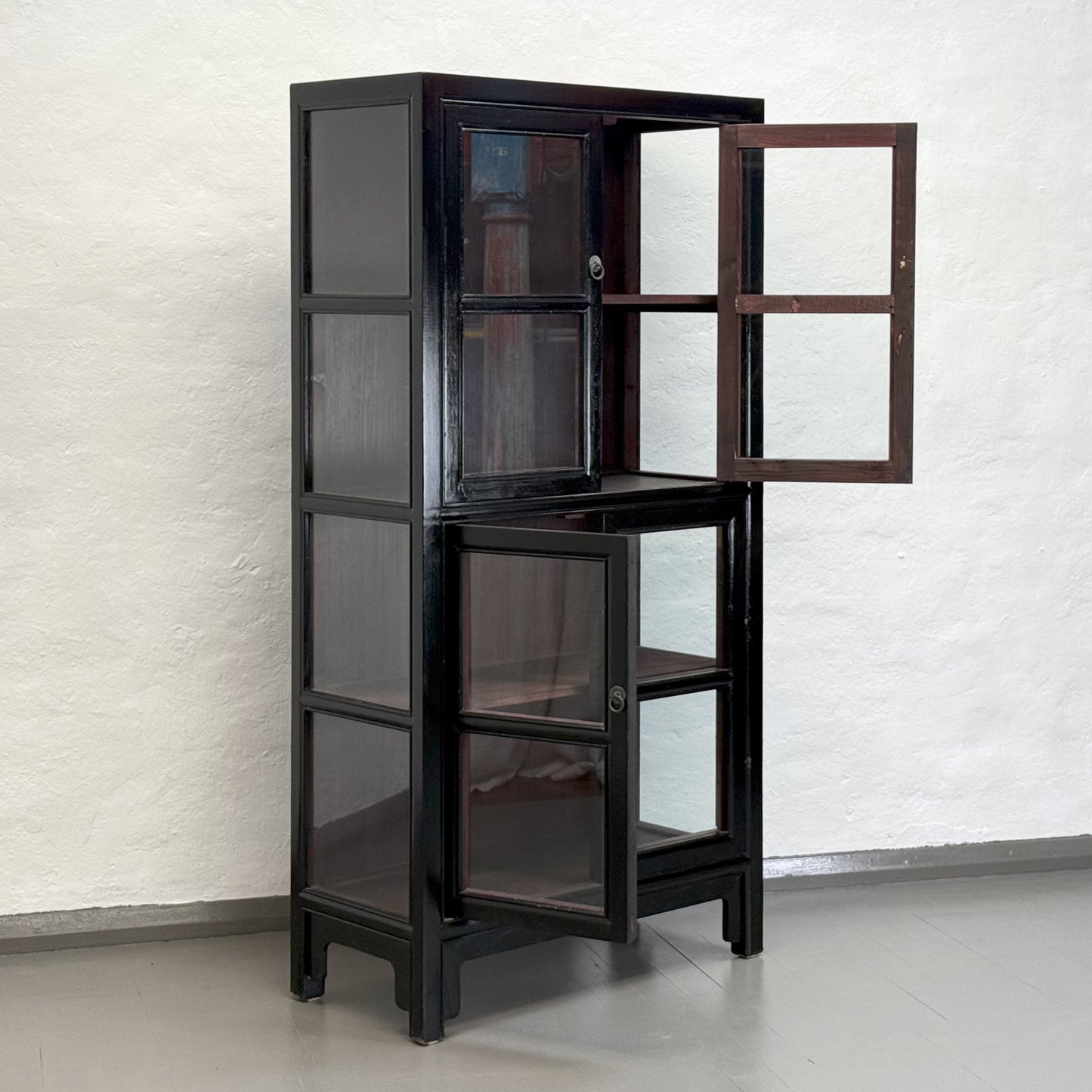 Lacquered Glass Bookshelf