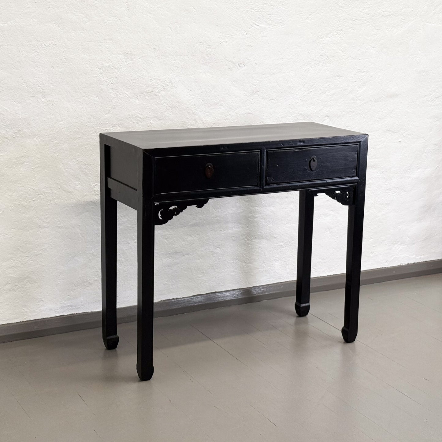 Vintage 2 Drawer Desk with Frieze