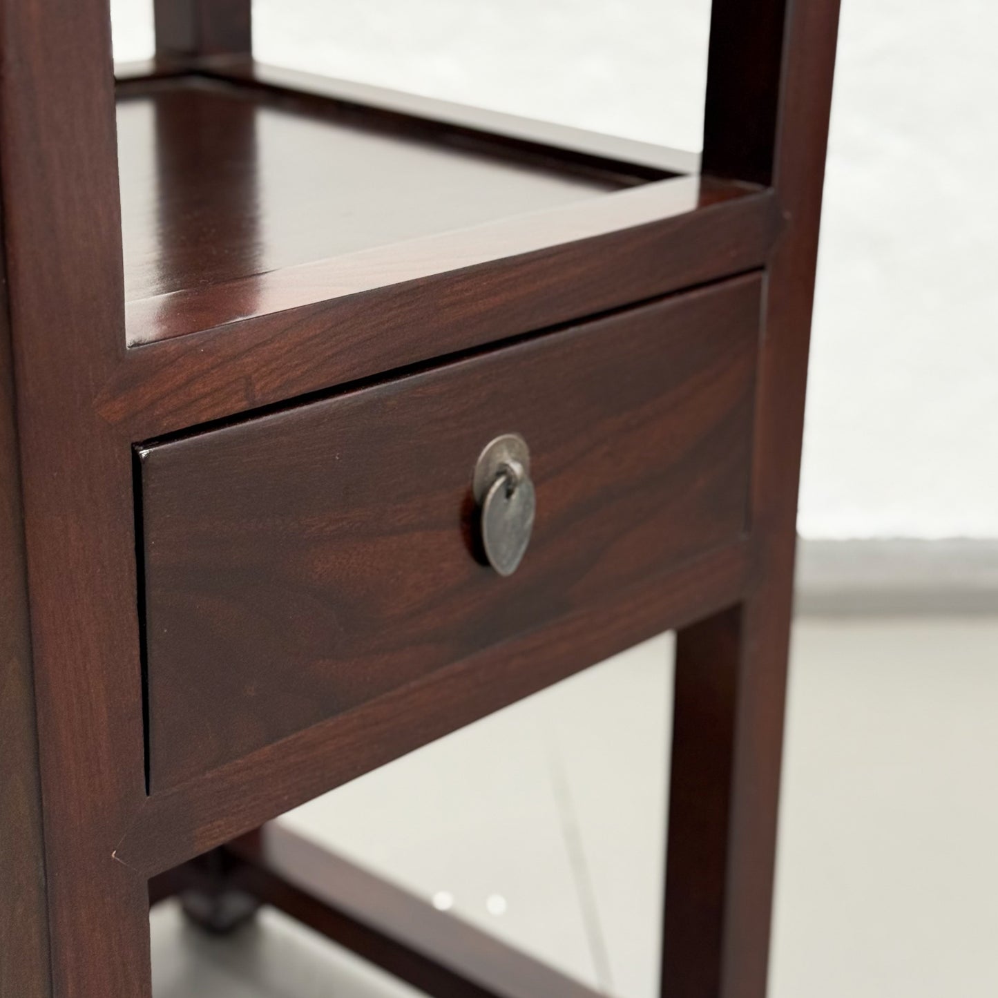 Vase Table with Drawer