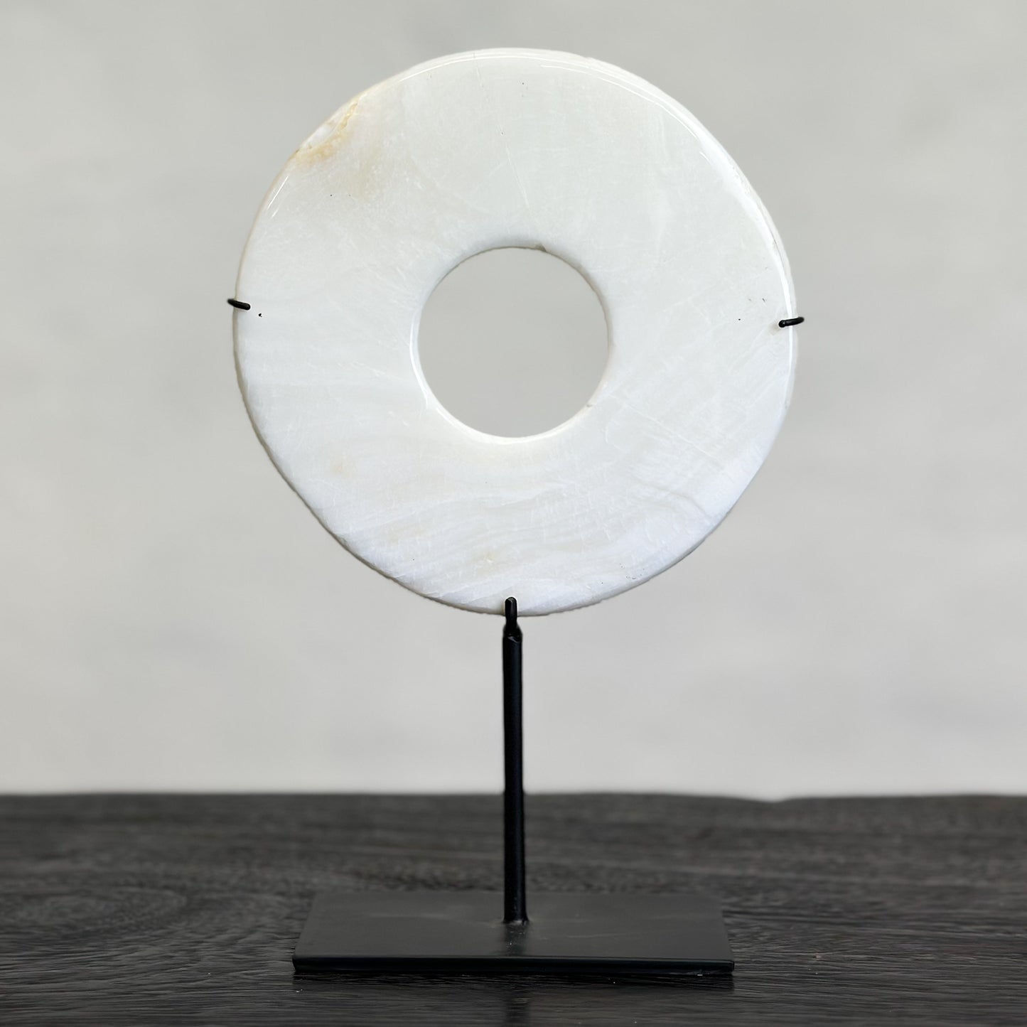 Kima Shell Disc on Stand