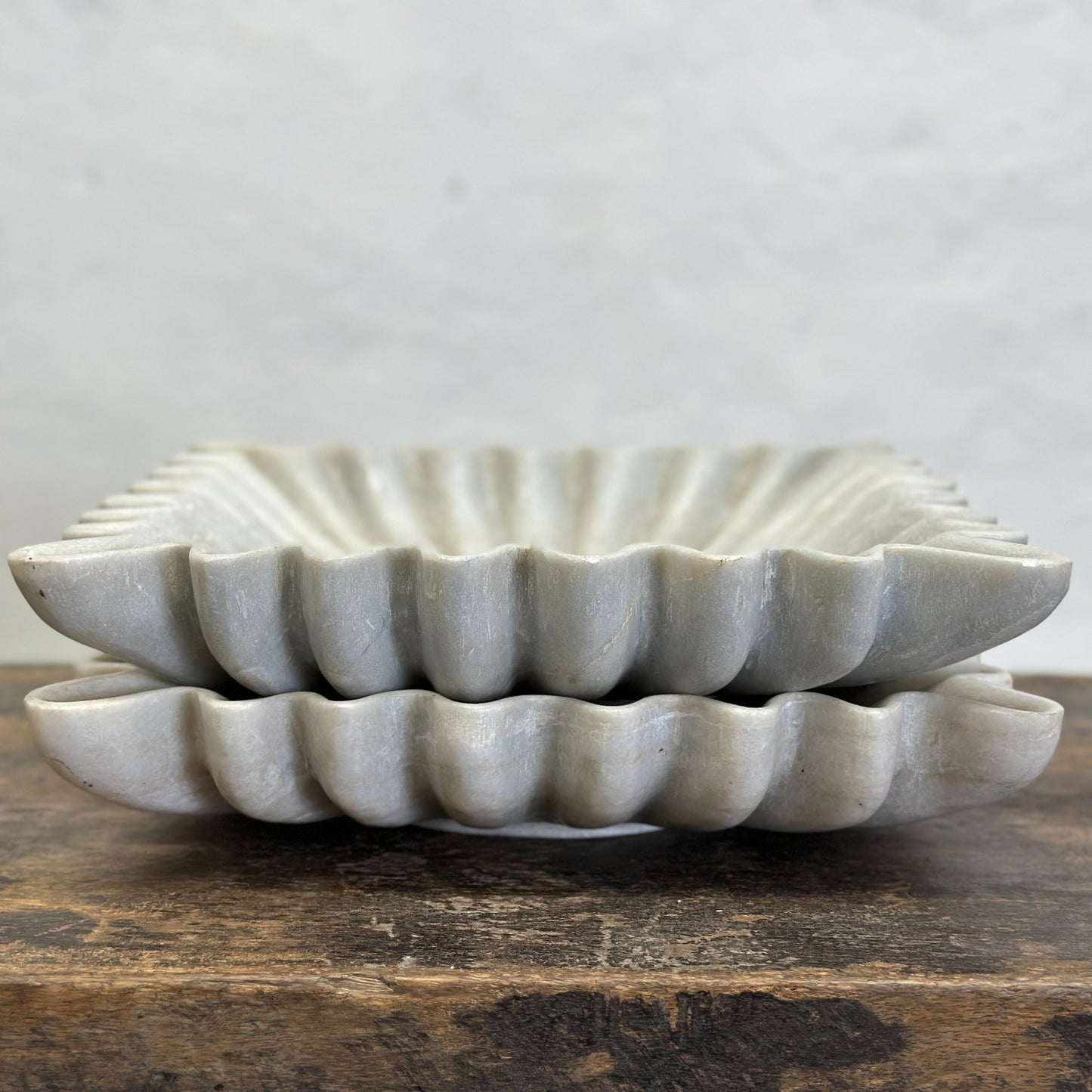 Square Ruffled Edge Marble Plate