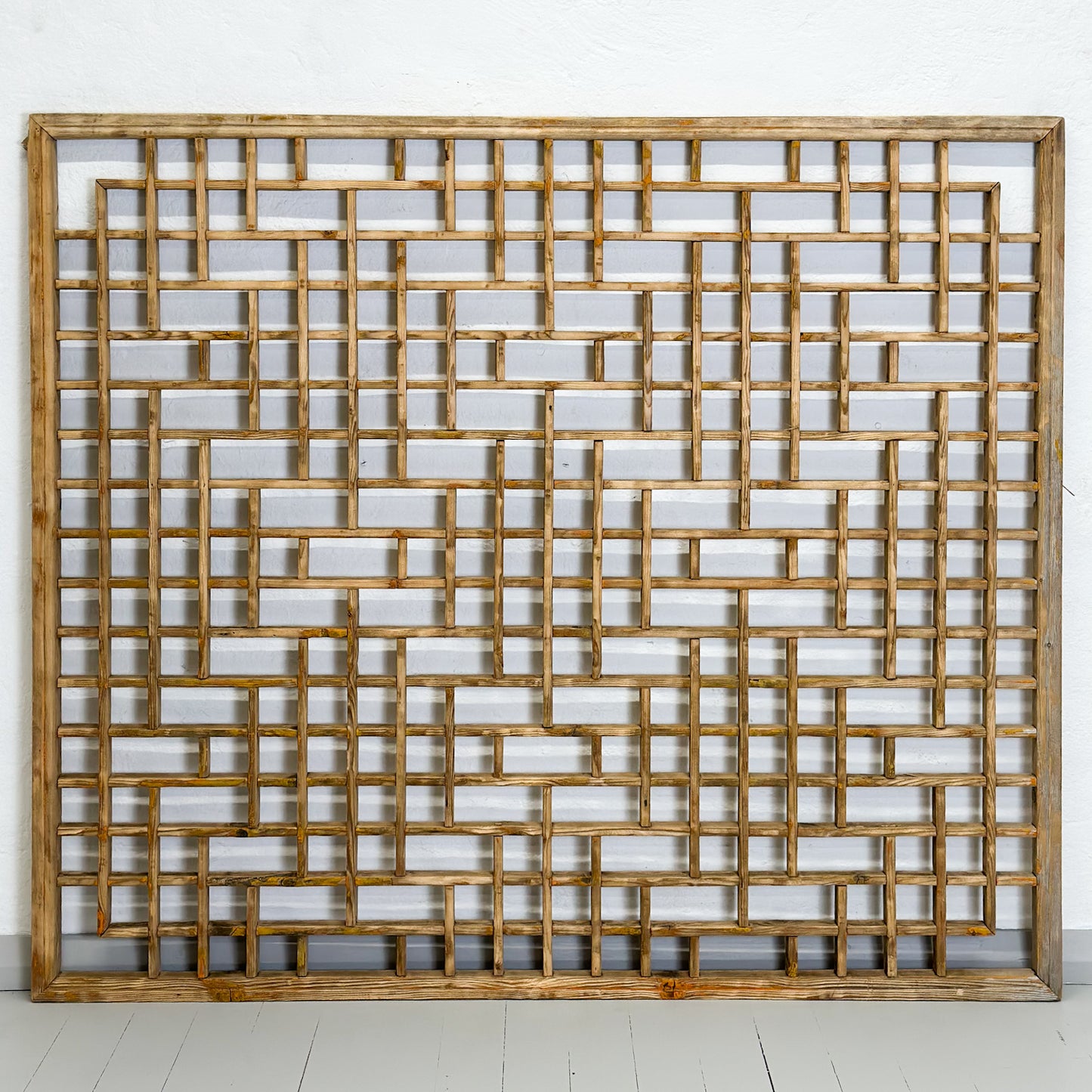 Chinese Screen
