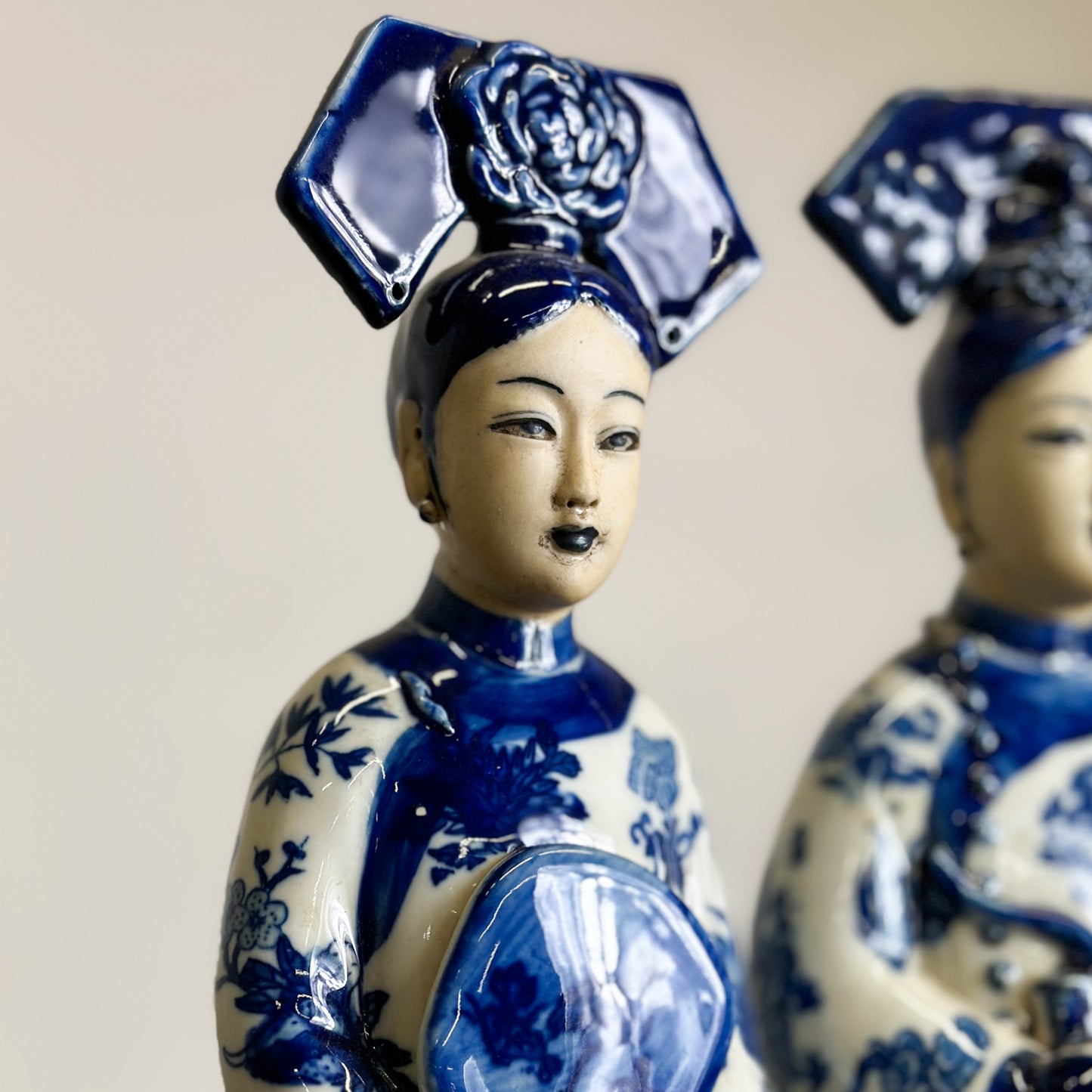 Standing Princess Porcelain Figurine Set