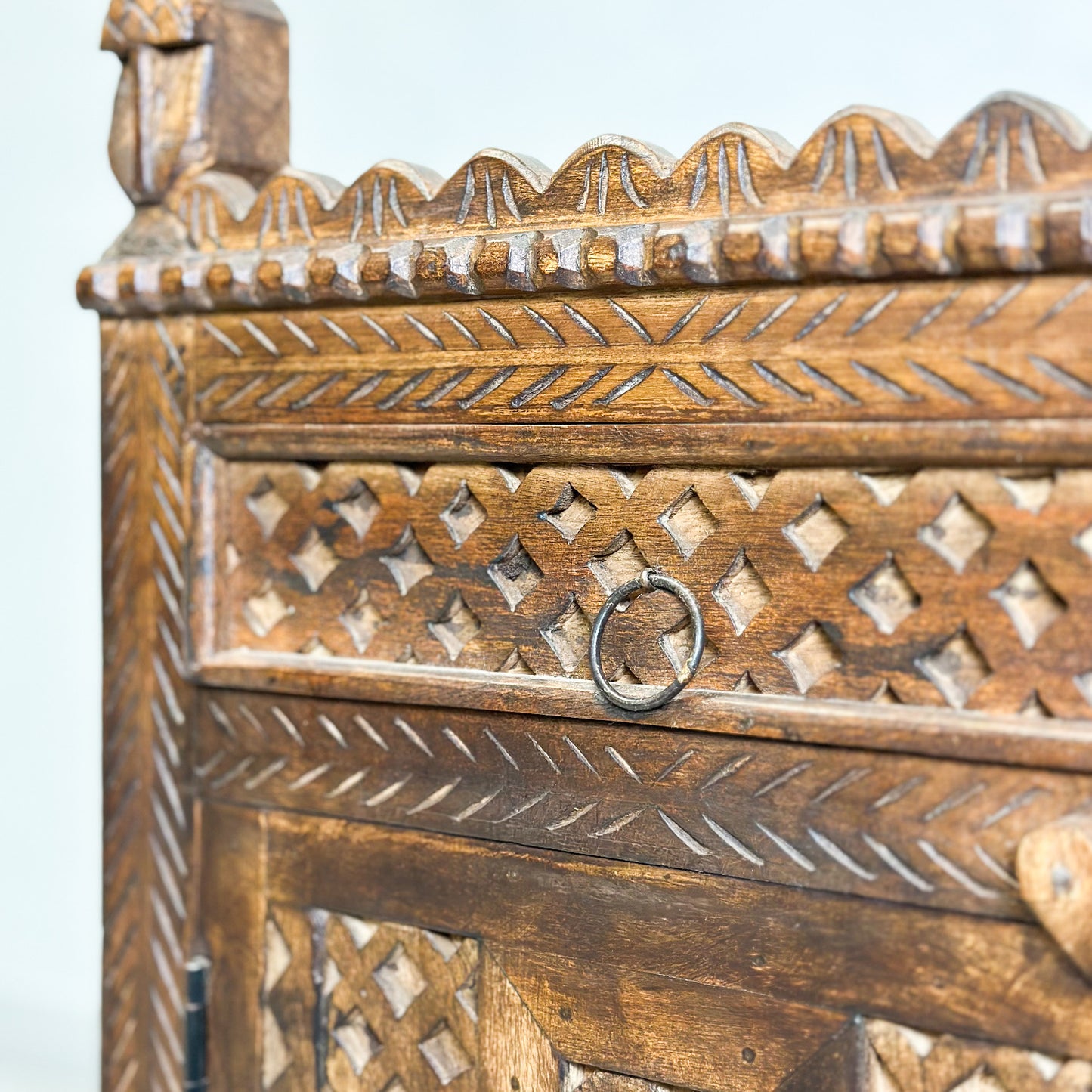 Damchiya Side Table