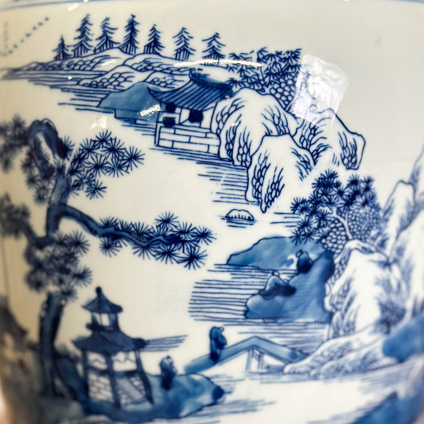 Pagoda Porcelain Melon Jar