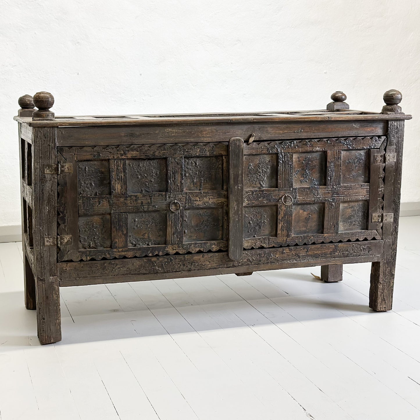 Vintage Majuce Chest