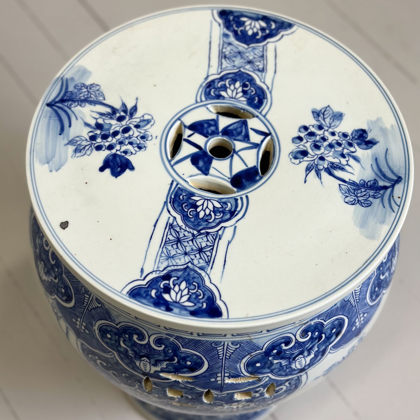 Birds Porcelain Stool