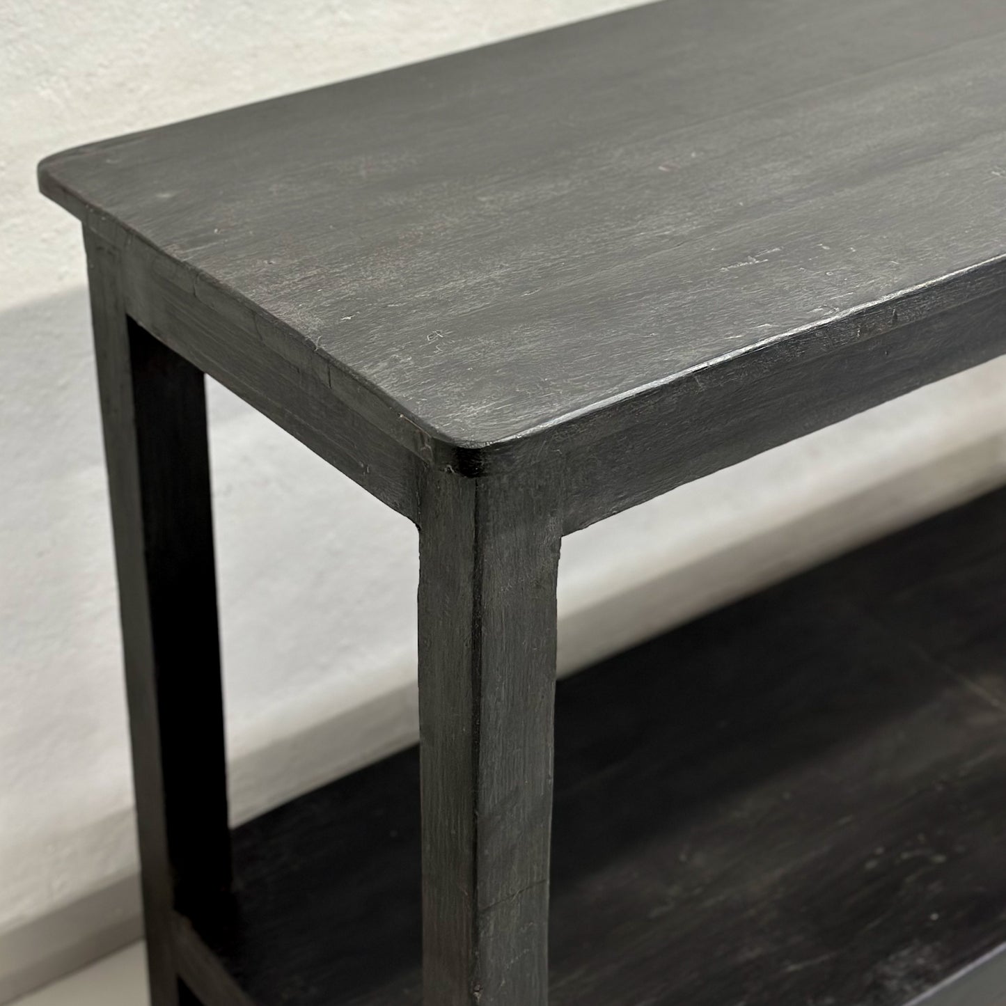 Simple Rounded Edge Console Table with Shelf