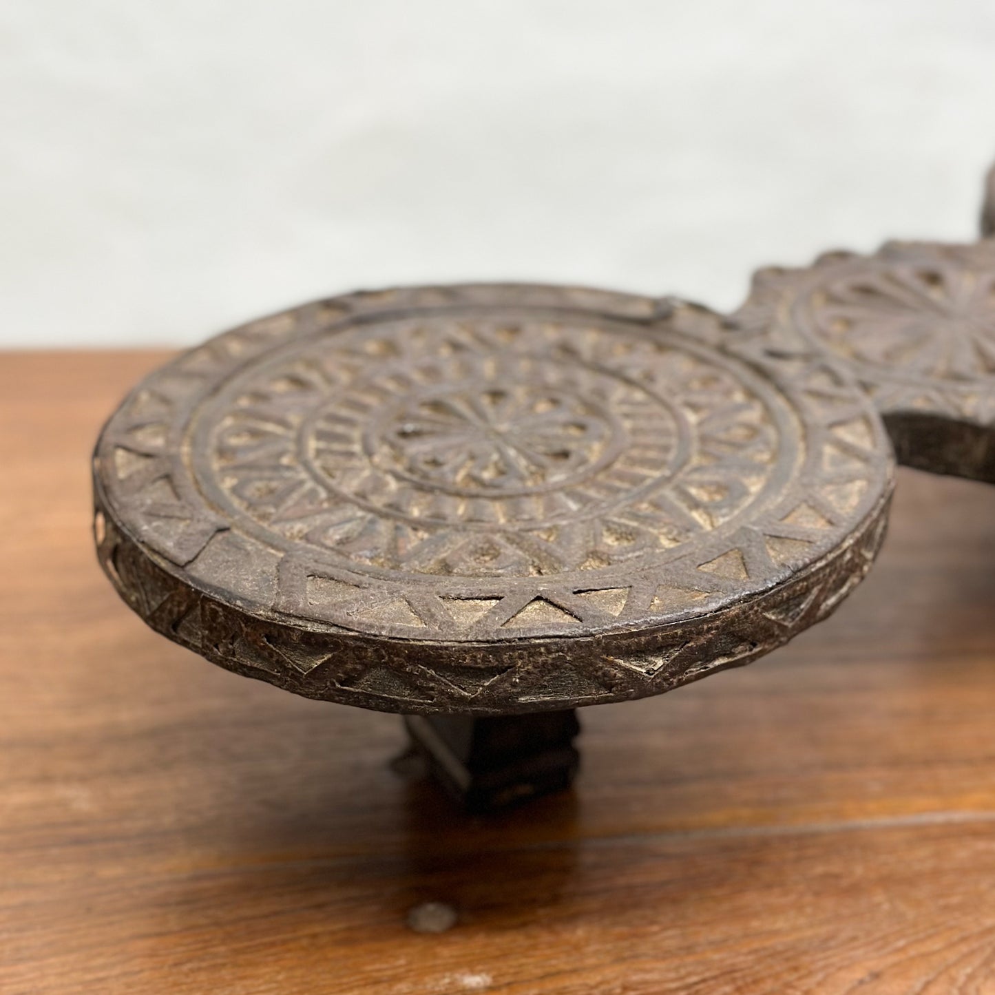 Double Plate Raised Chapati Board