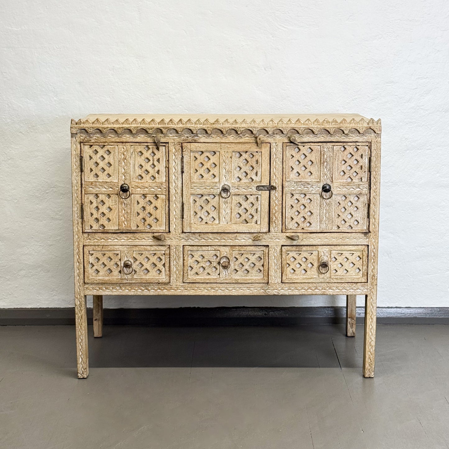 3 Drawer Damchiya Chest