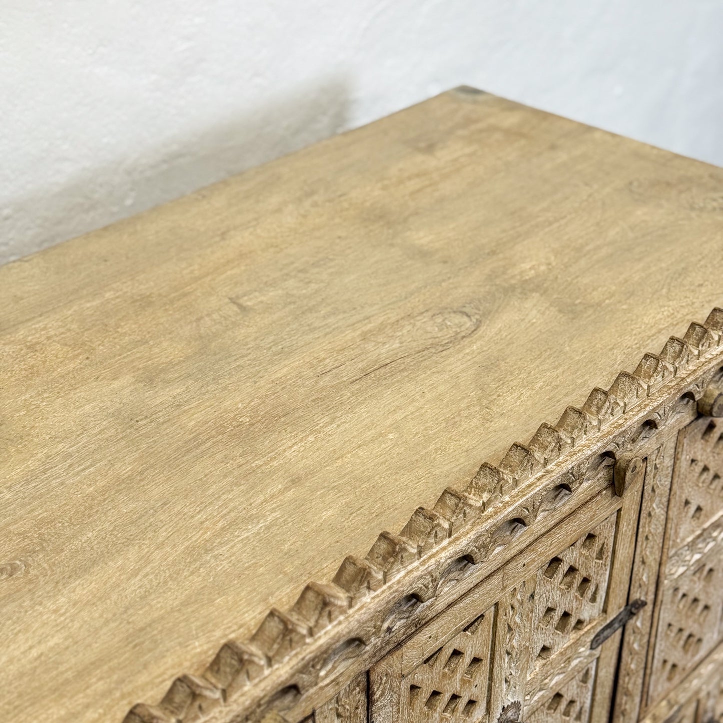 3 Drawer Damchiya Chest