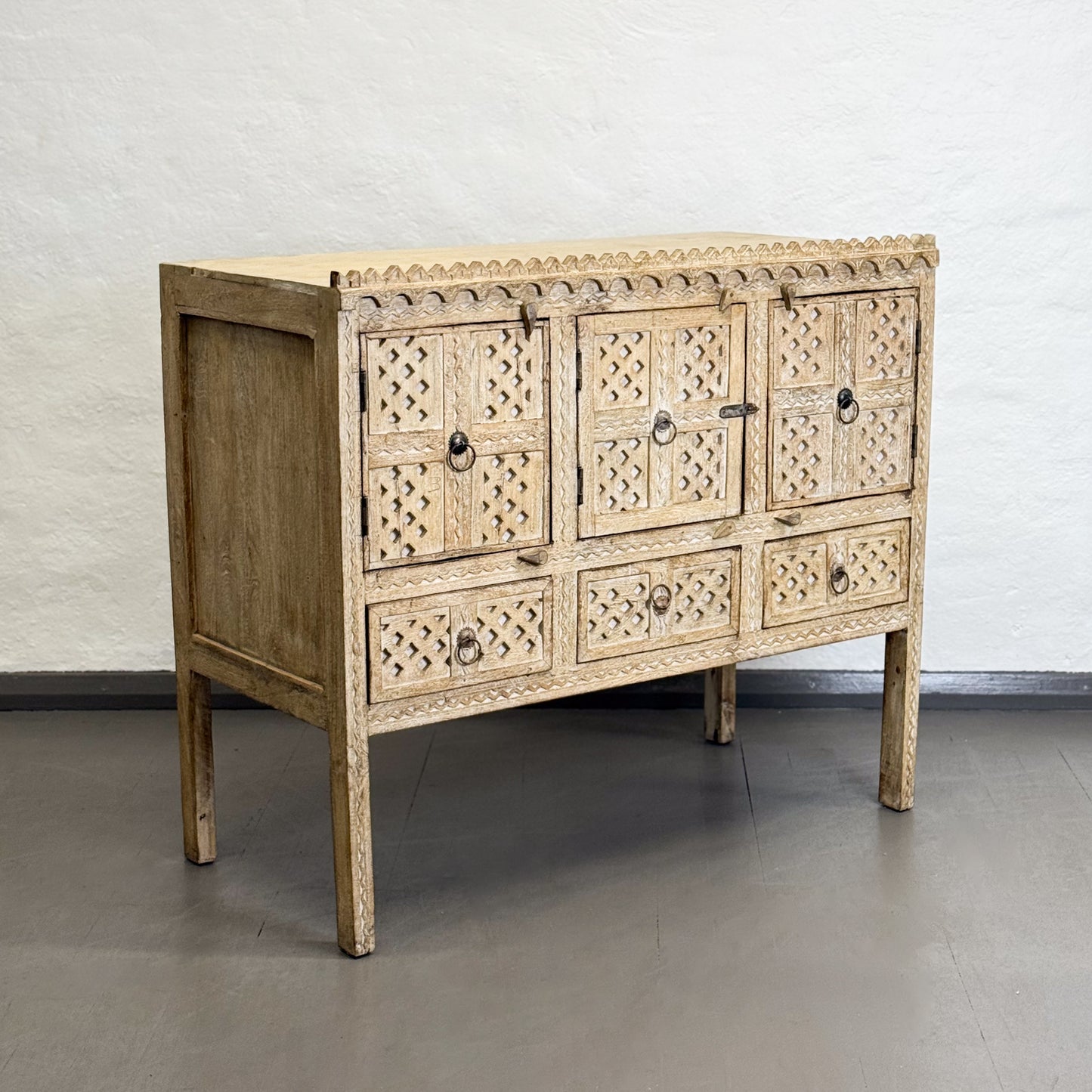 3 Drawer Damchiya Chest