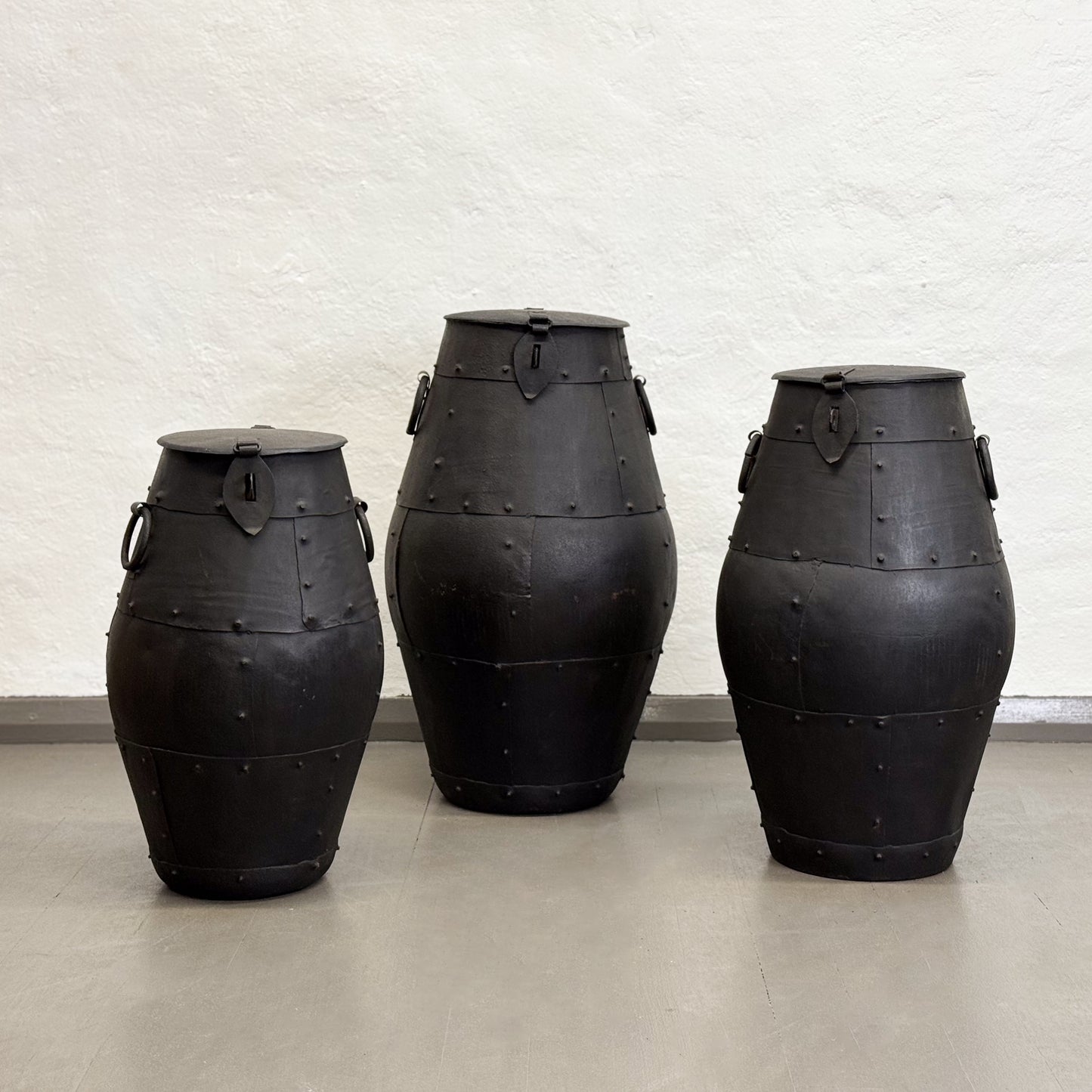 Lidded Iron Pot
