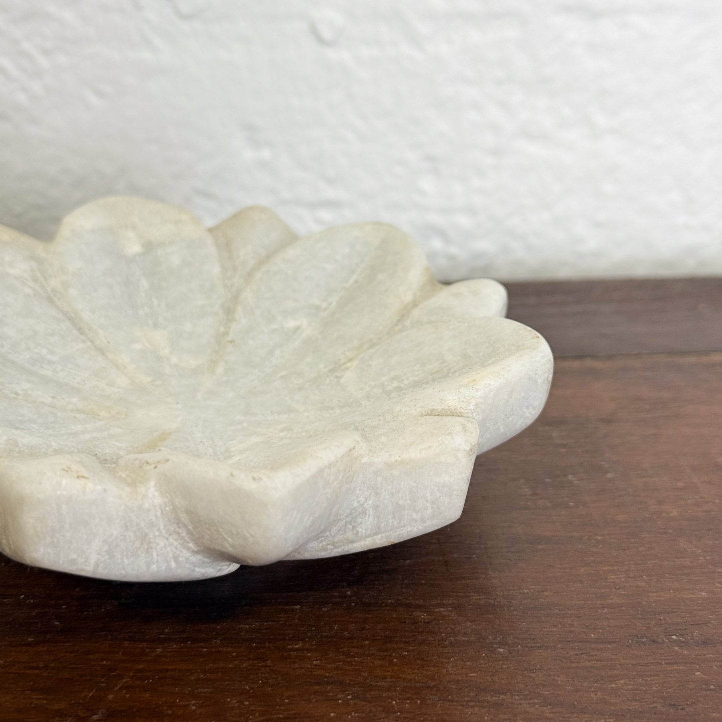 Small Marble Lotus Plate