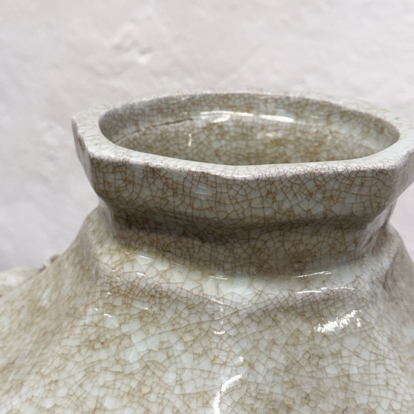 Crackle Vase with Foo Dogs