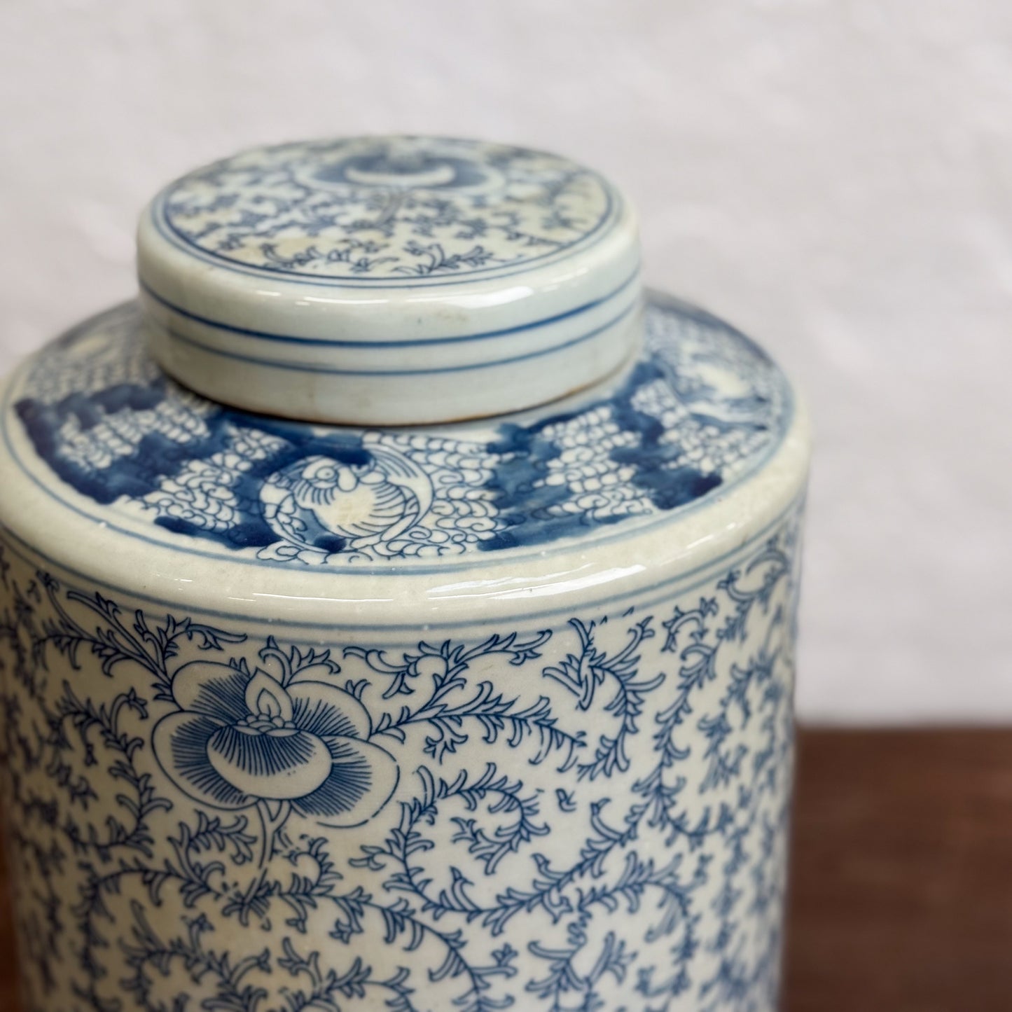 Sweet Pea Vine Porcelain Jar