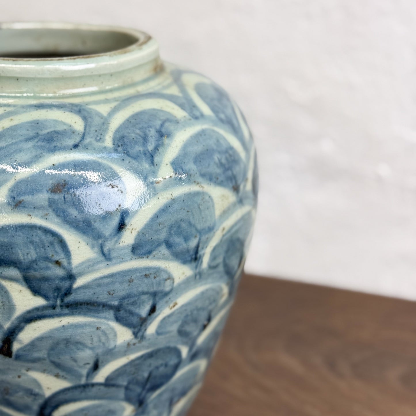 Korean Style Scallop Porcelain Vase