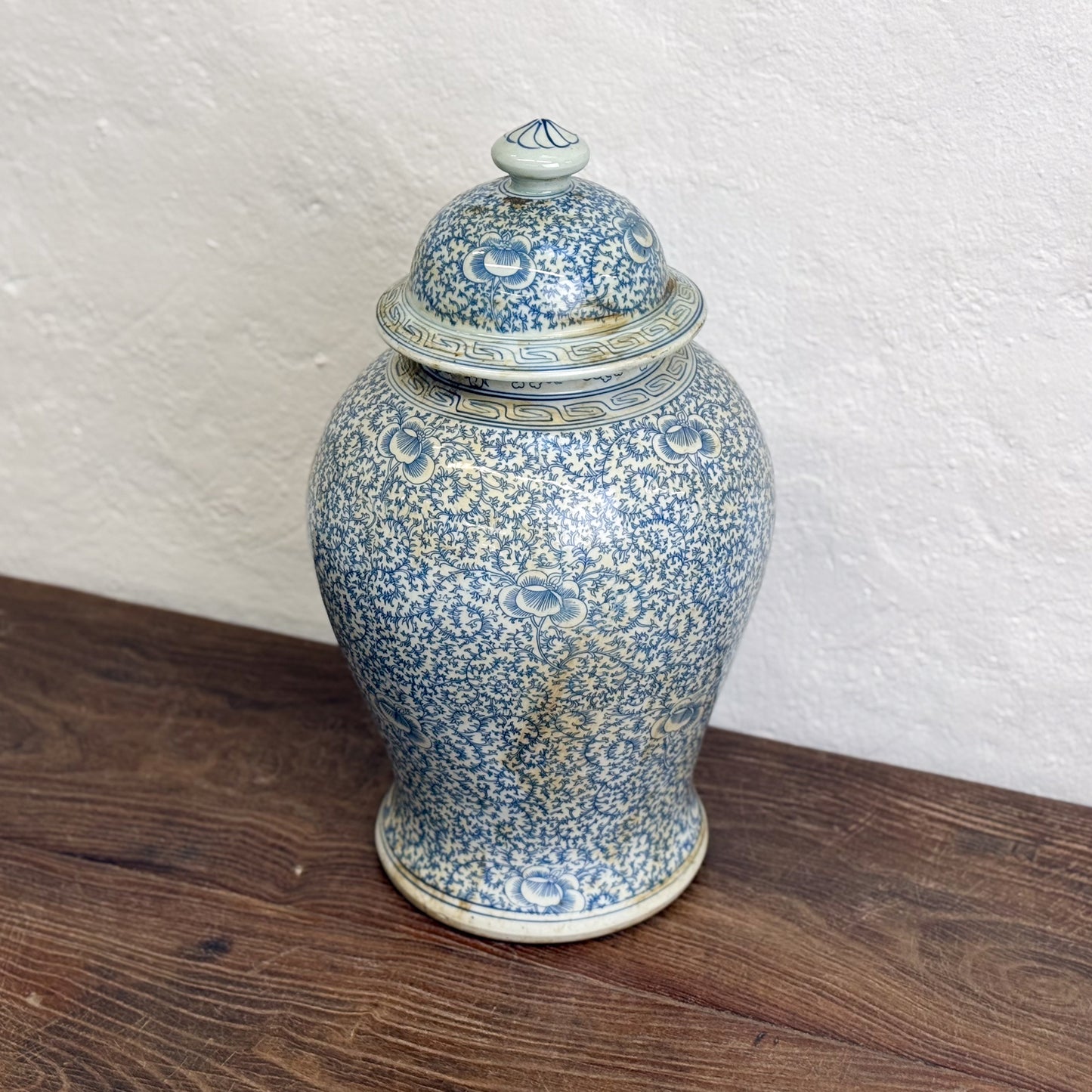 Sweet Pea Vine Porcelain Temple Jar
