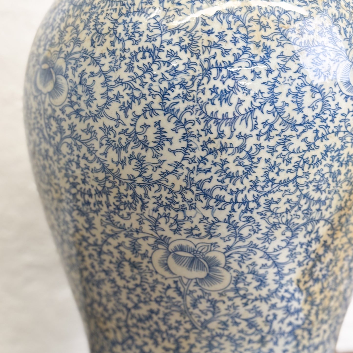 Sweet Pea Vine Porcelain Temple Jar