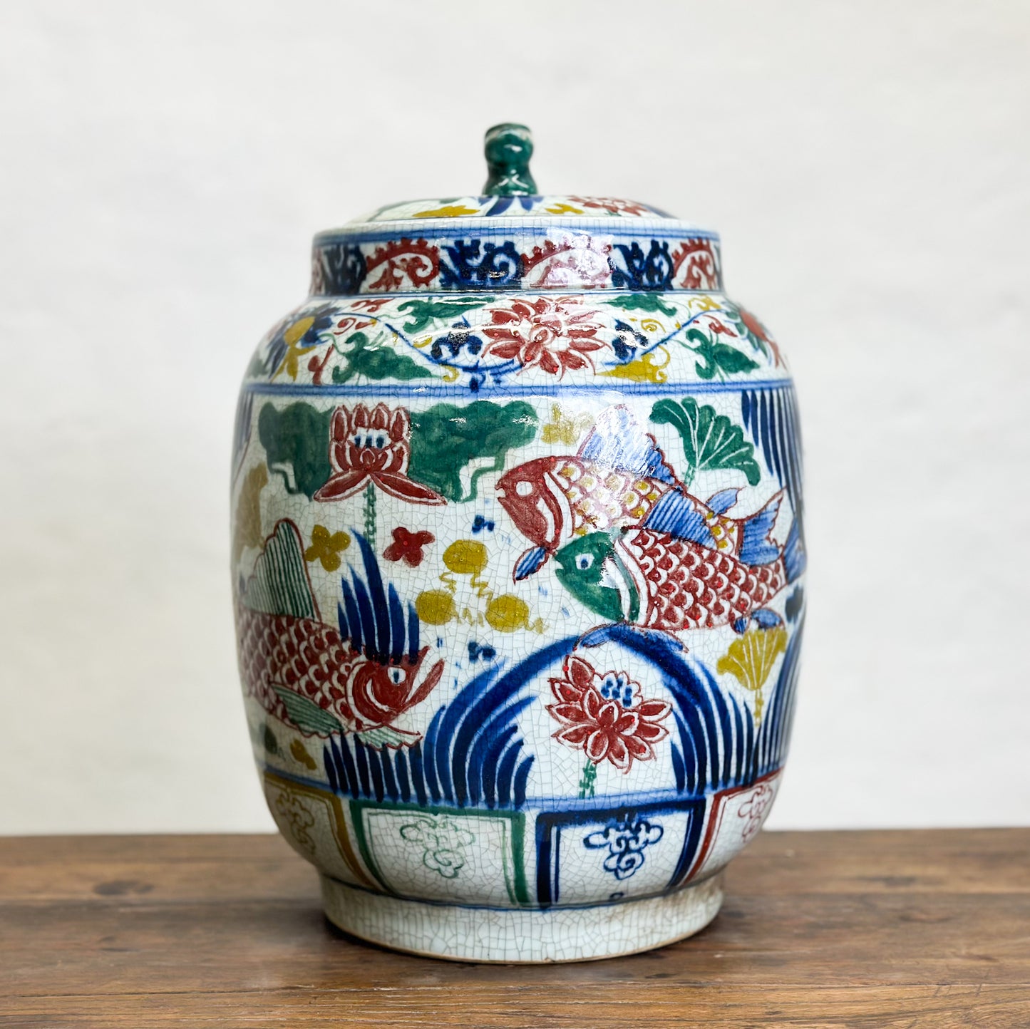 Multicolour Fish Porcelain Melon Jar