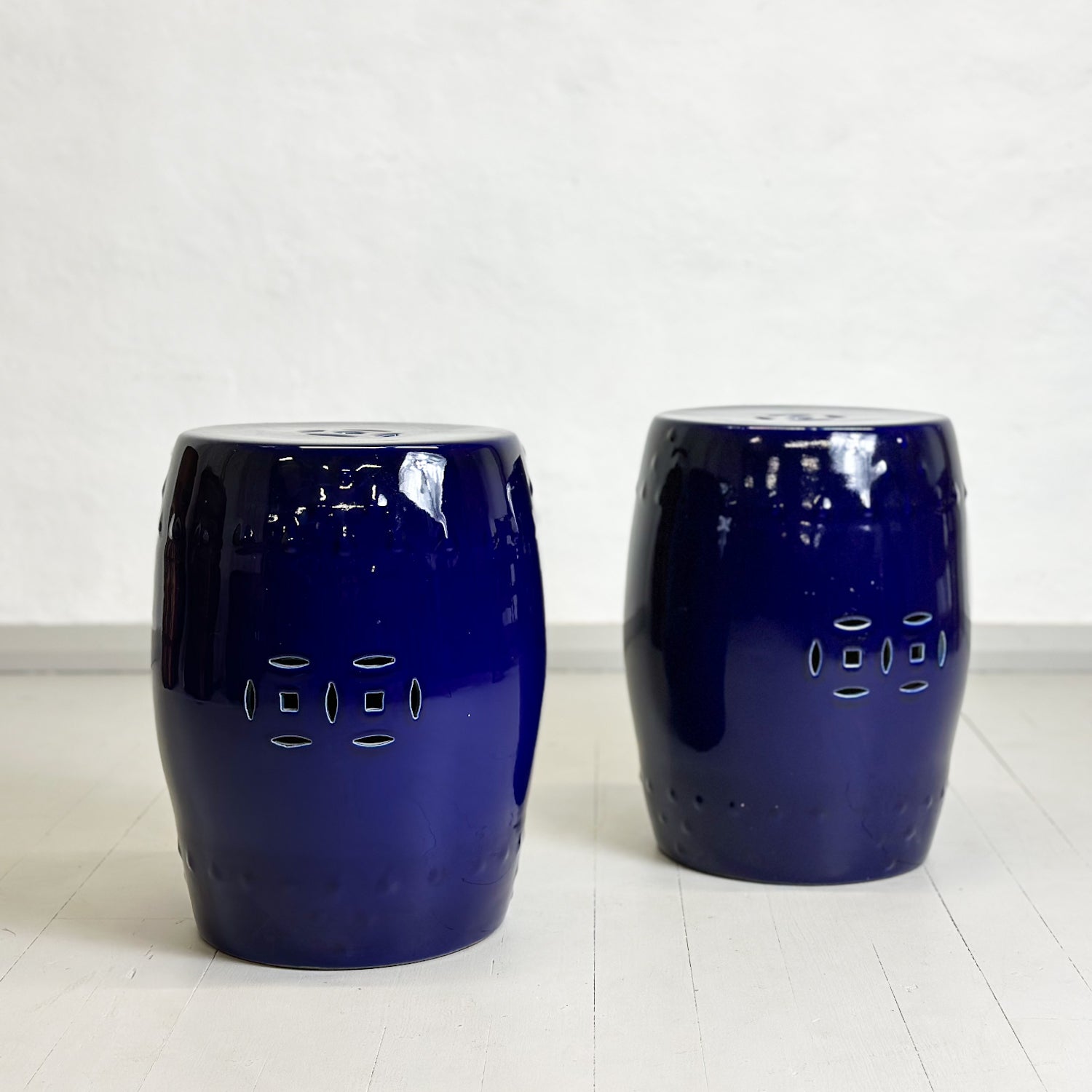 Porcelain Drum Stool