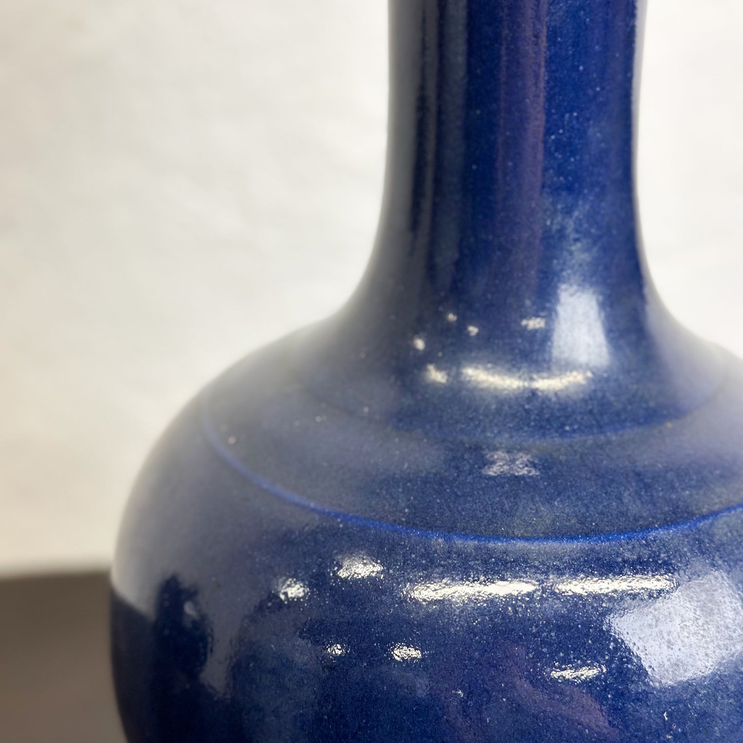 Chinese-Ceramic-Globular-Vase-Indigo-Navy-Blue