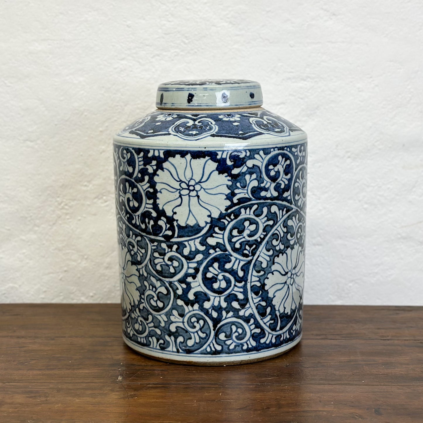 Chrysanthemum Porcelain Container