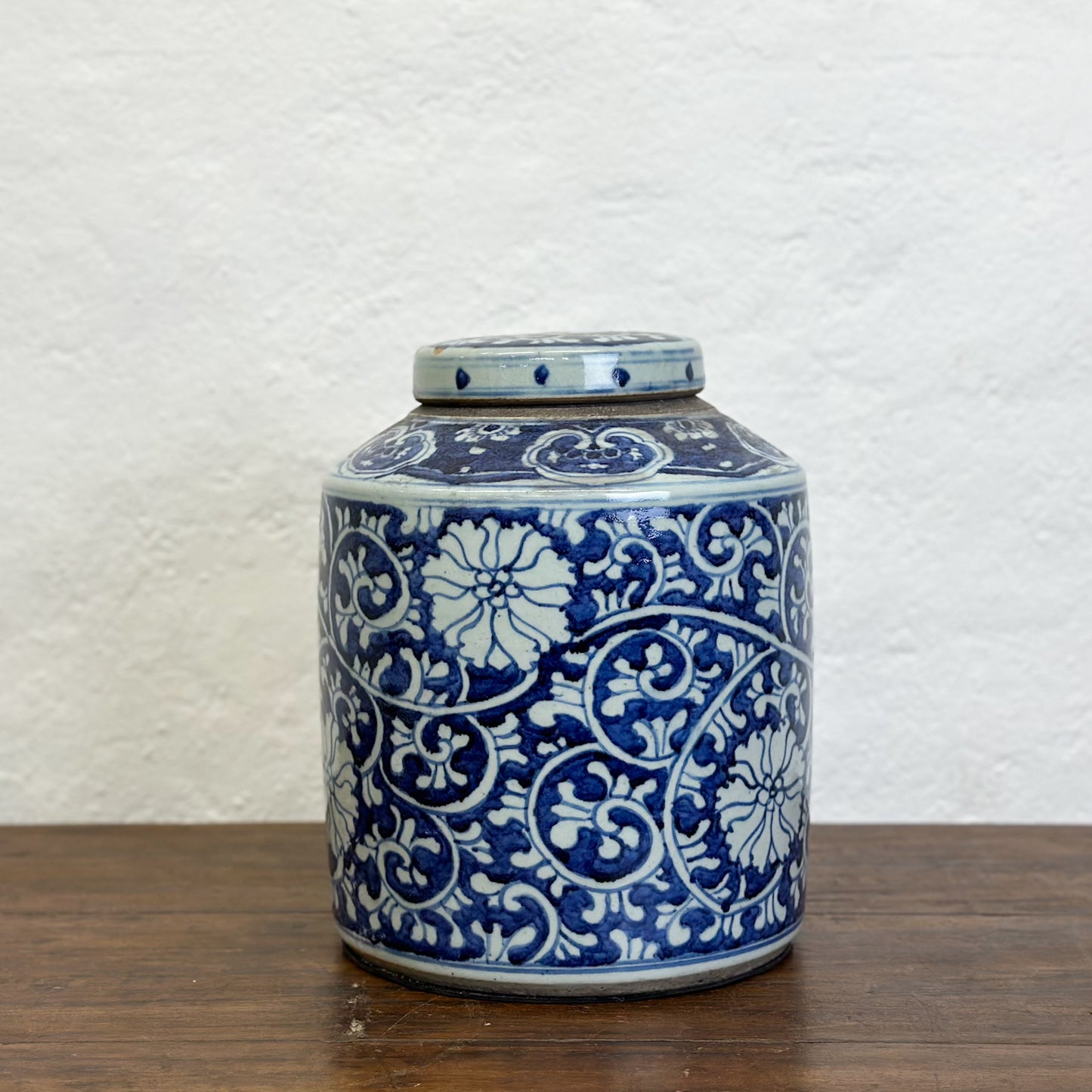 Chrysanthemum Porcelain Container
