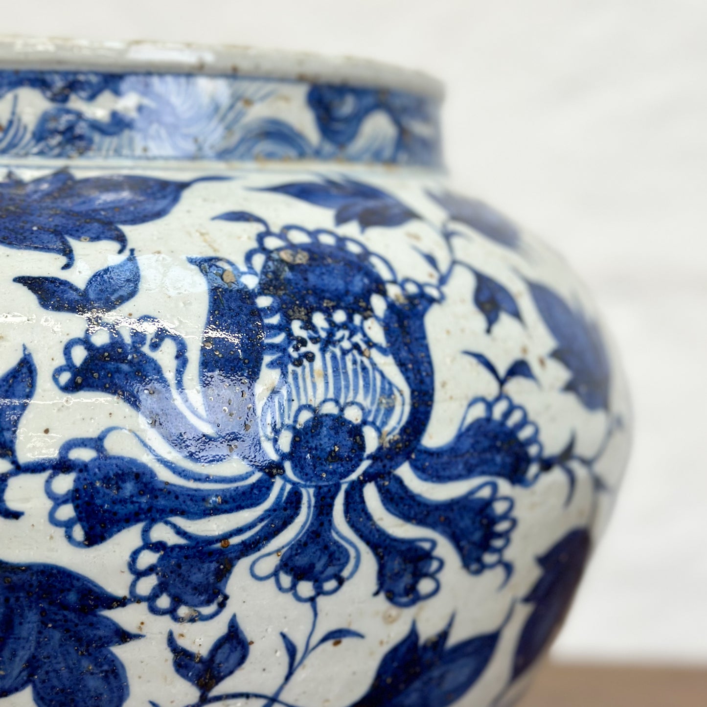 Yuan Style Phoenix Porcelain Pot