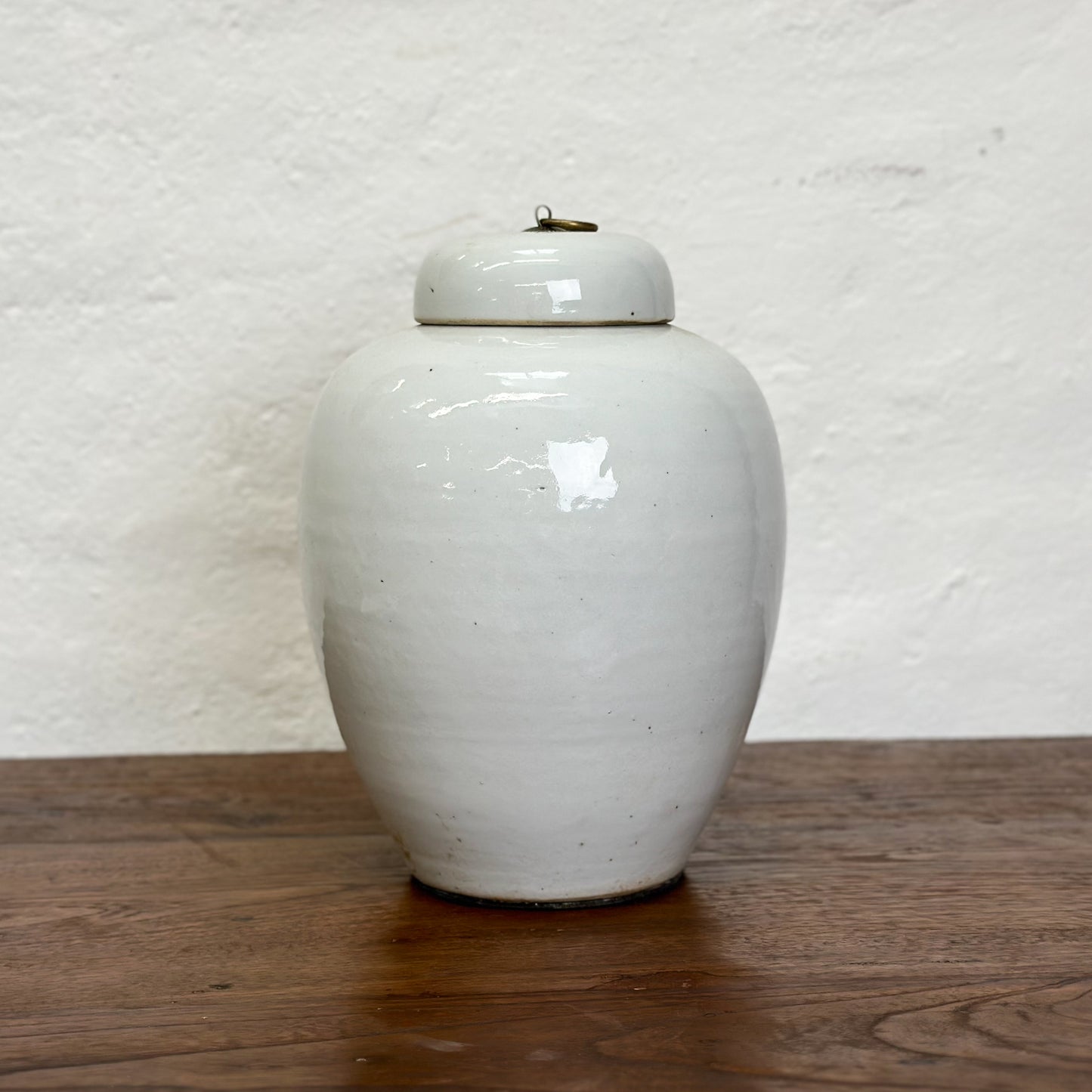 Simple Porcelain Melon Jar