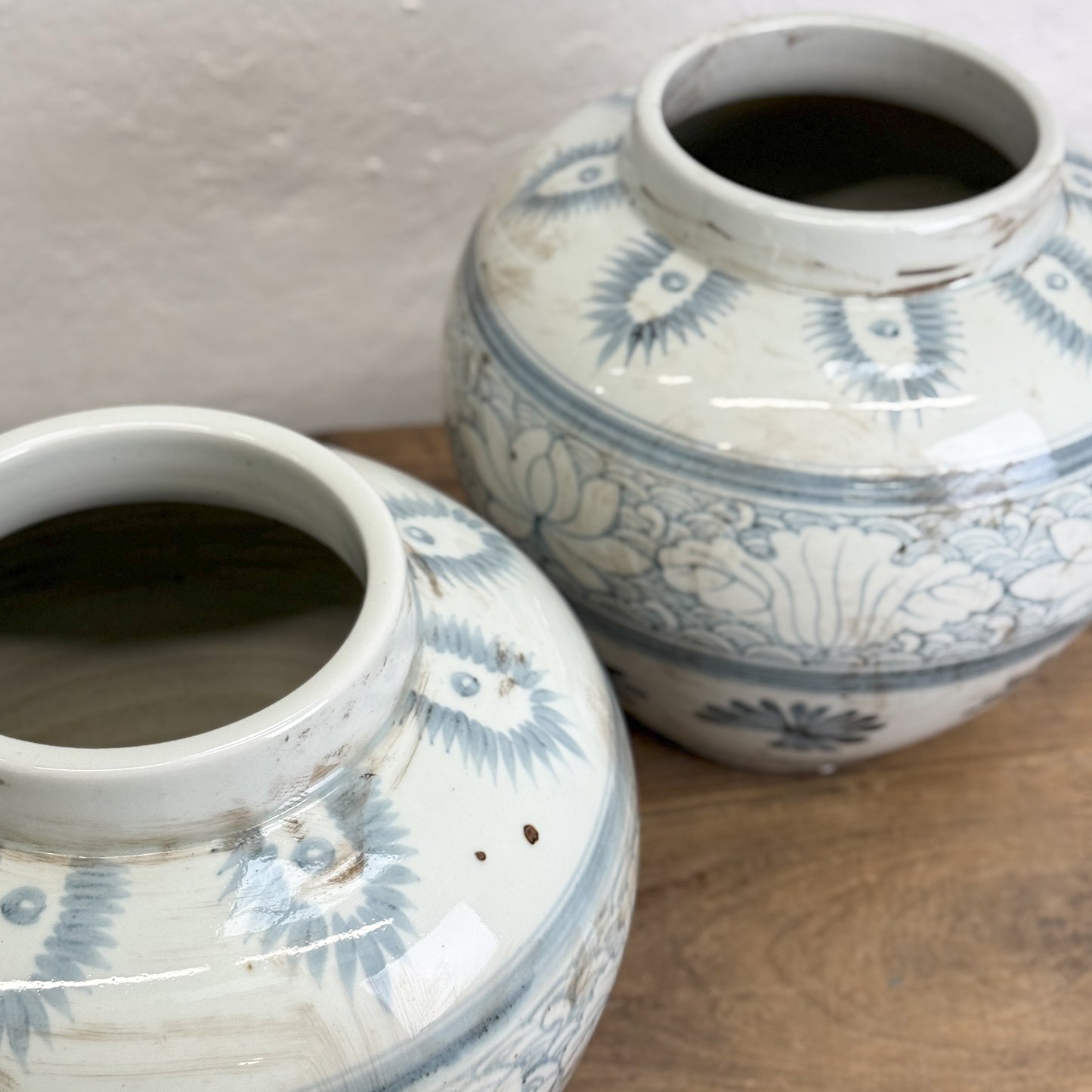 POR9992-China-Chinese-Porcelain-Blue-White-Lotus-hand-Painted-Porcelain-Vase.2