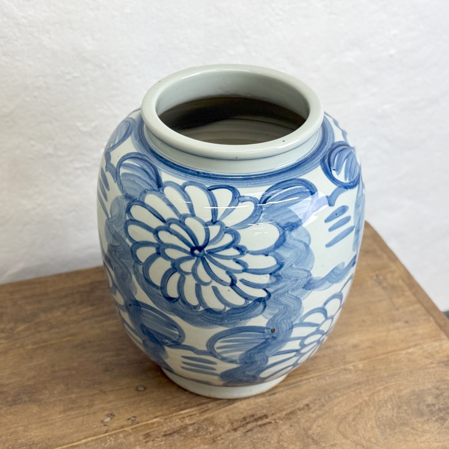 POR9995-China-Chinese-Porcelain-Blue-White-Korean-Style-Cloud-Vase.2