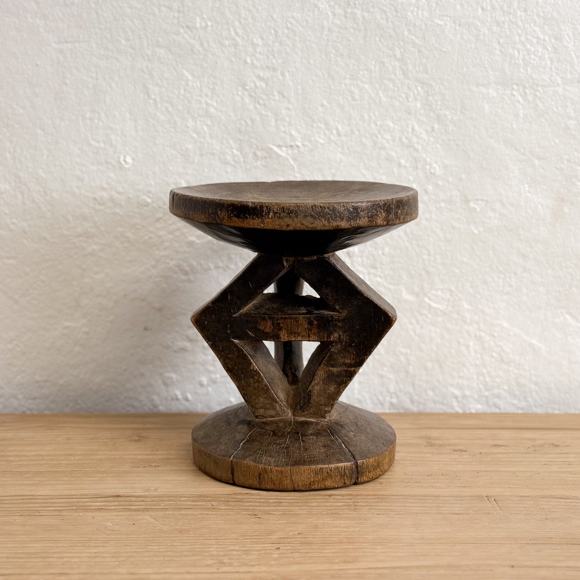 Tonga Stool XXXI - Zimbabwe