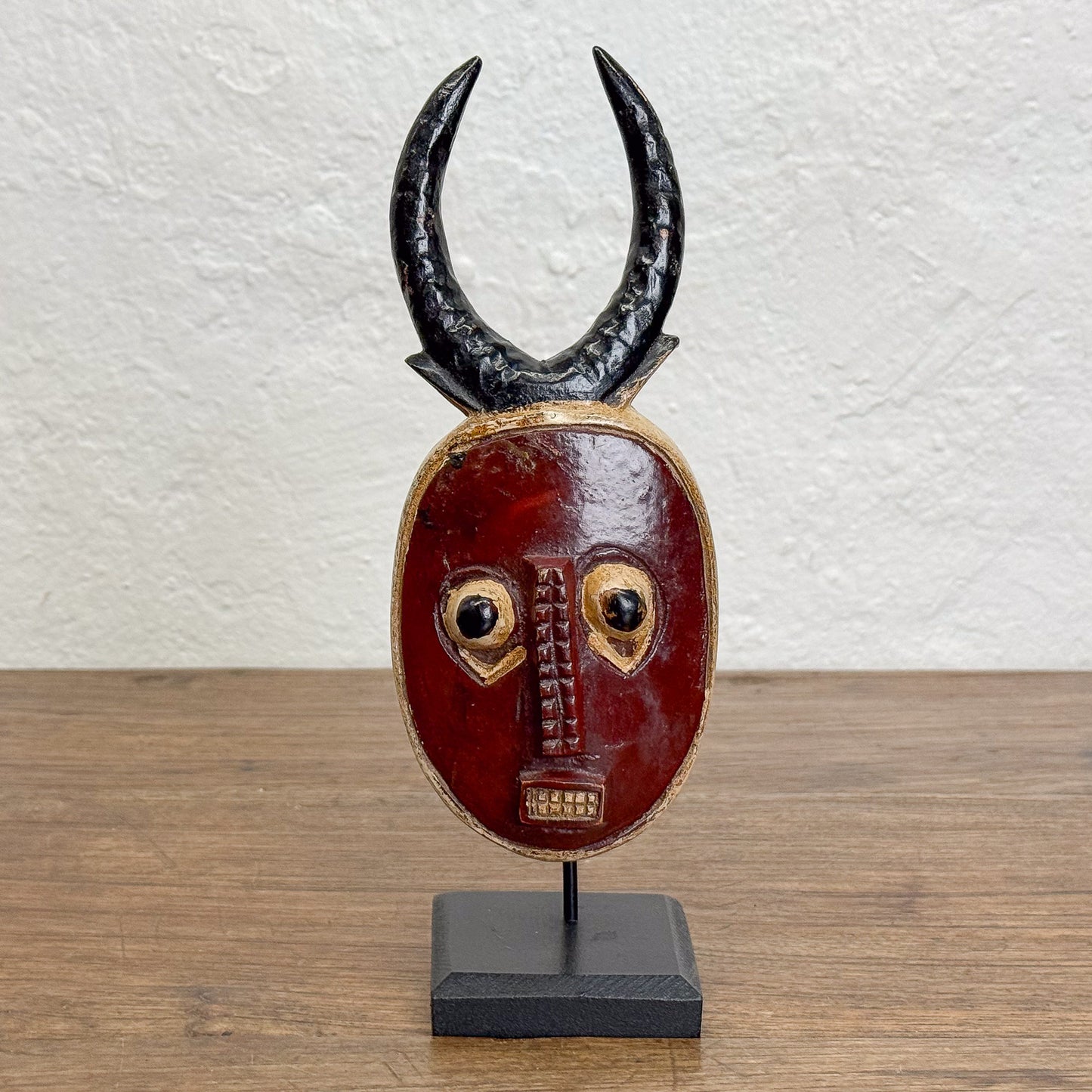 Guru Passport Mask